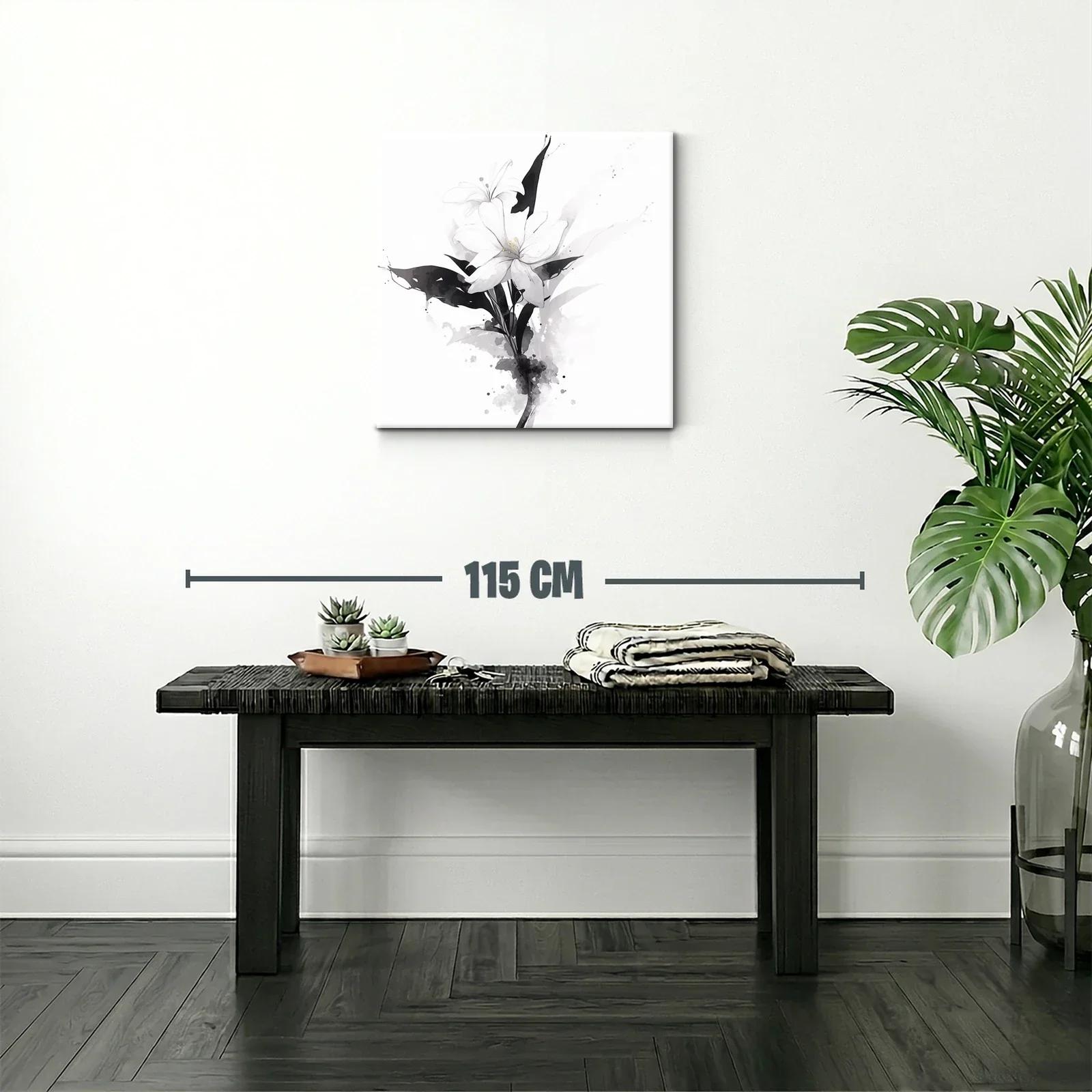 Flor blanca con toques de acuarela en tonos grises — miniatura 2