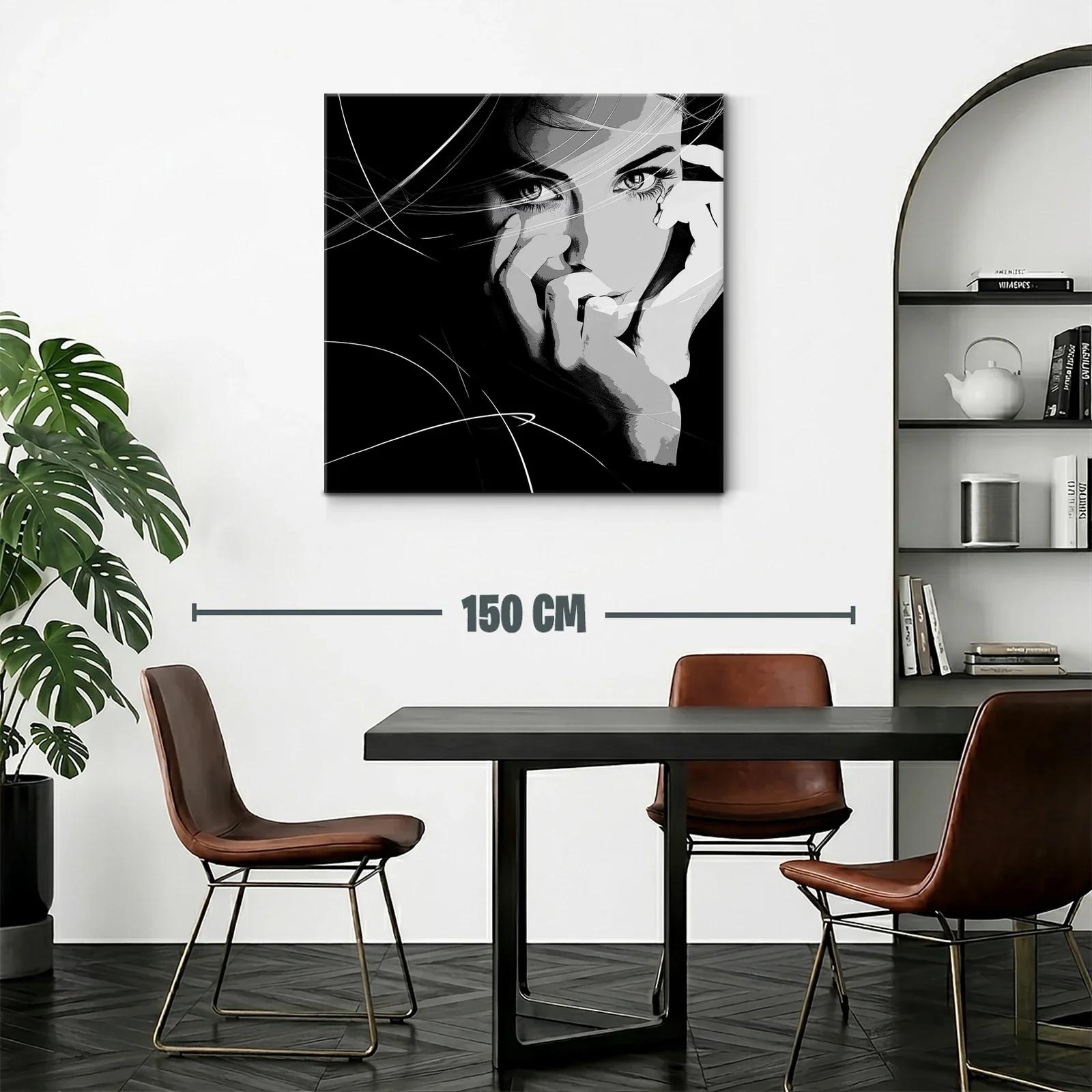 Retrato femenino en blanco y negro con expresión intensa — miniatura 2