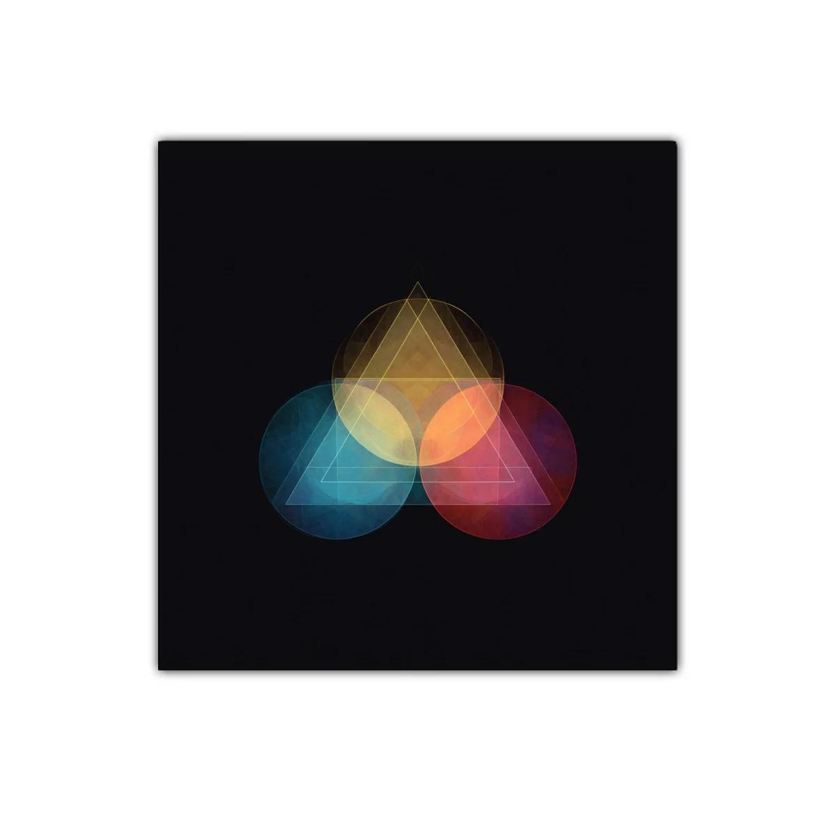 Composición geométrica con círculos y triángulos coloridos