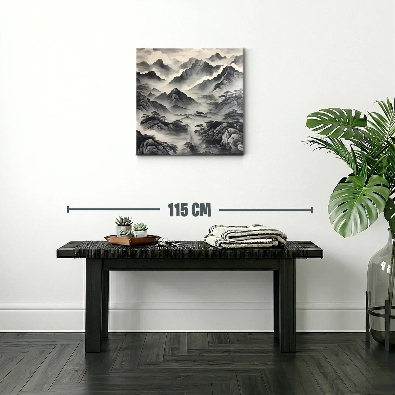 Paisaje de montañas entre niebla en tonos grises y negros — miniatura 2