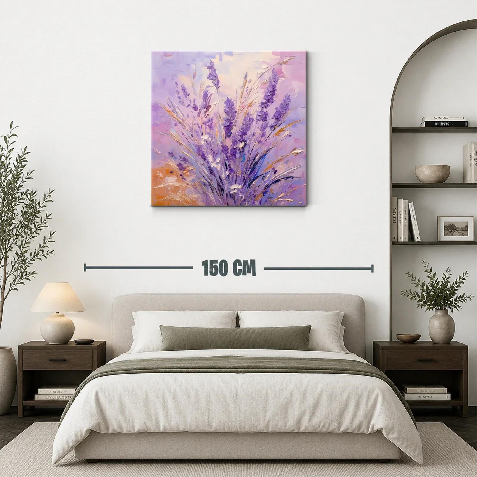 Ramo de lavanda en tonos suaves y cálidos — miniatura 3