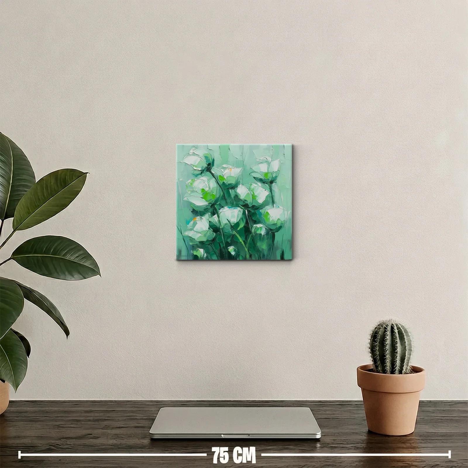 Cuadro floral con tonos verdes y blancos suaves — miniatura 2