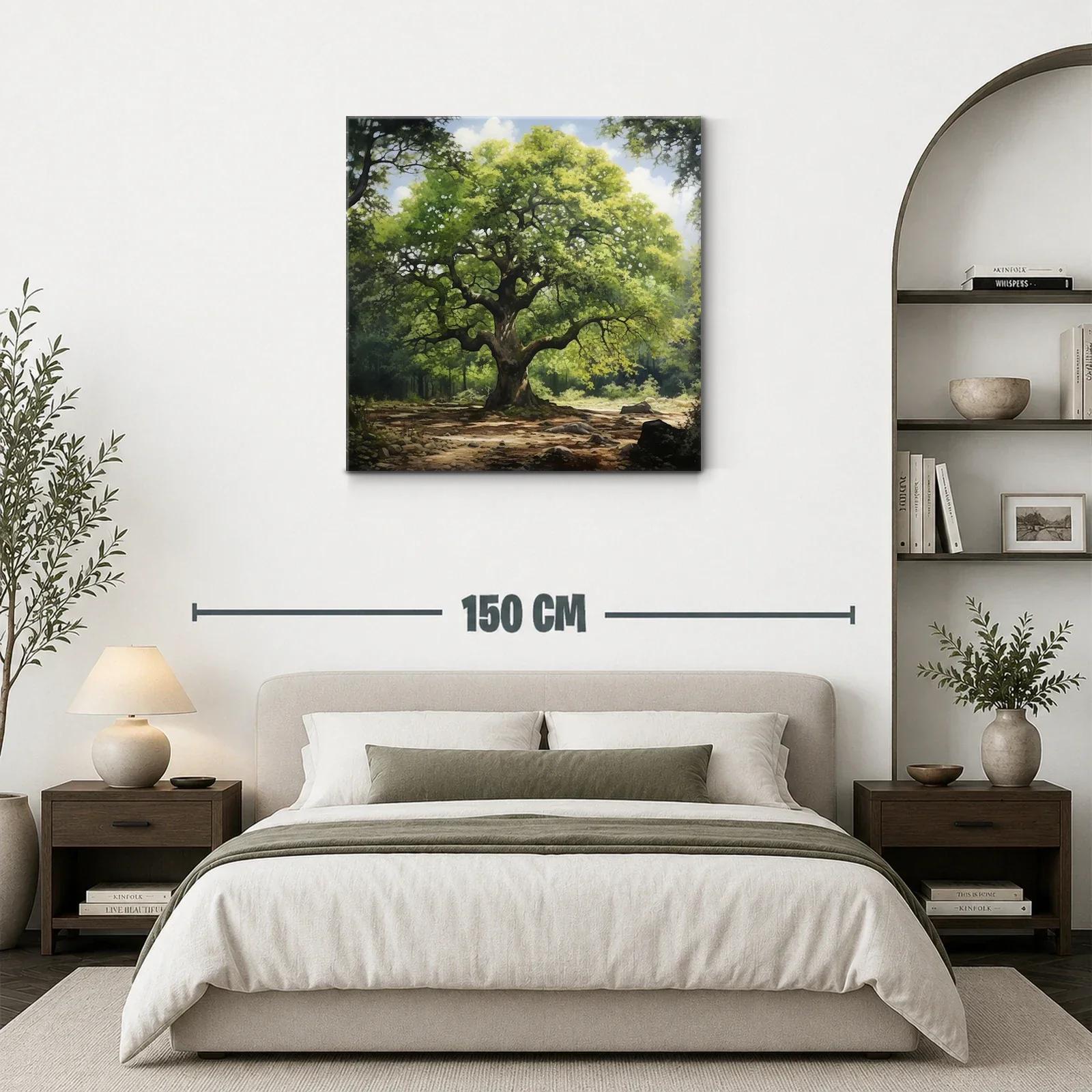 Imponente árbol verde con luz natural entre sombras — miniatura 3