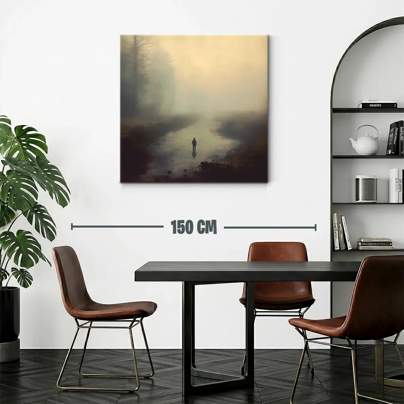 Paisaje nebuloso con figura solitaria en río tranquilo — miniatura 2