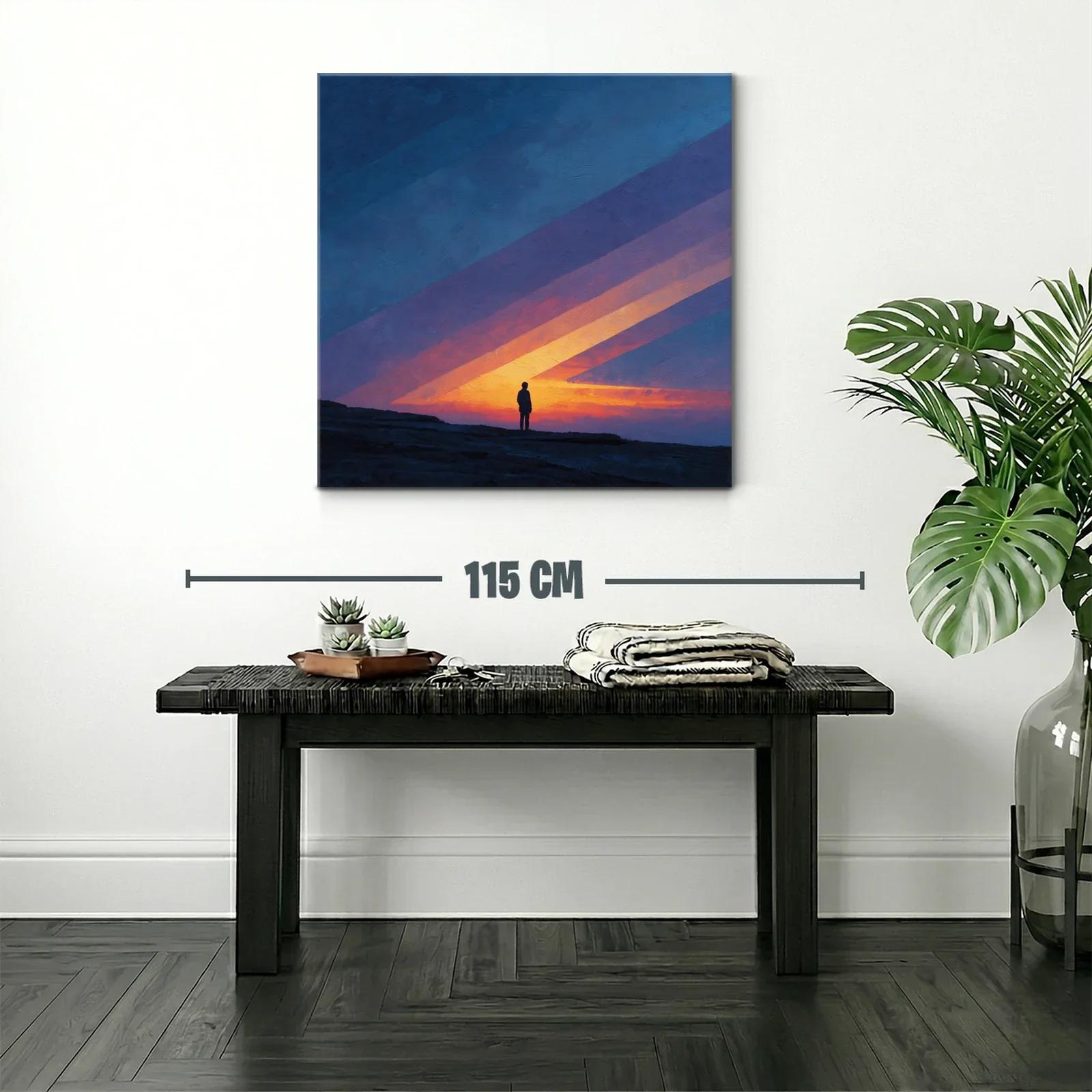 Figura solitaria ante un cielo al amanecer azul y naranja — miniatura 2