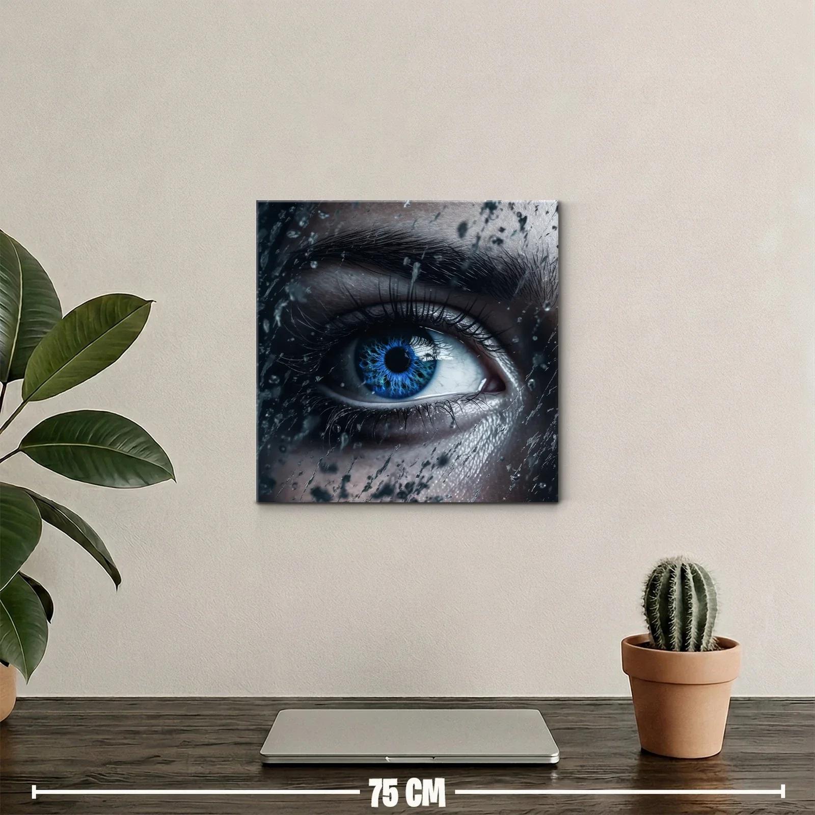 Impactante mirada azul con gotas en primer plano — miniatura 2