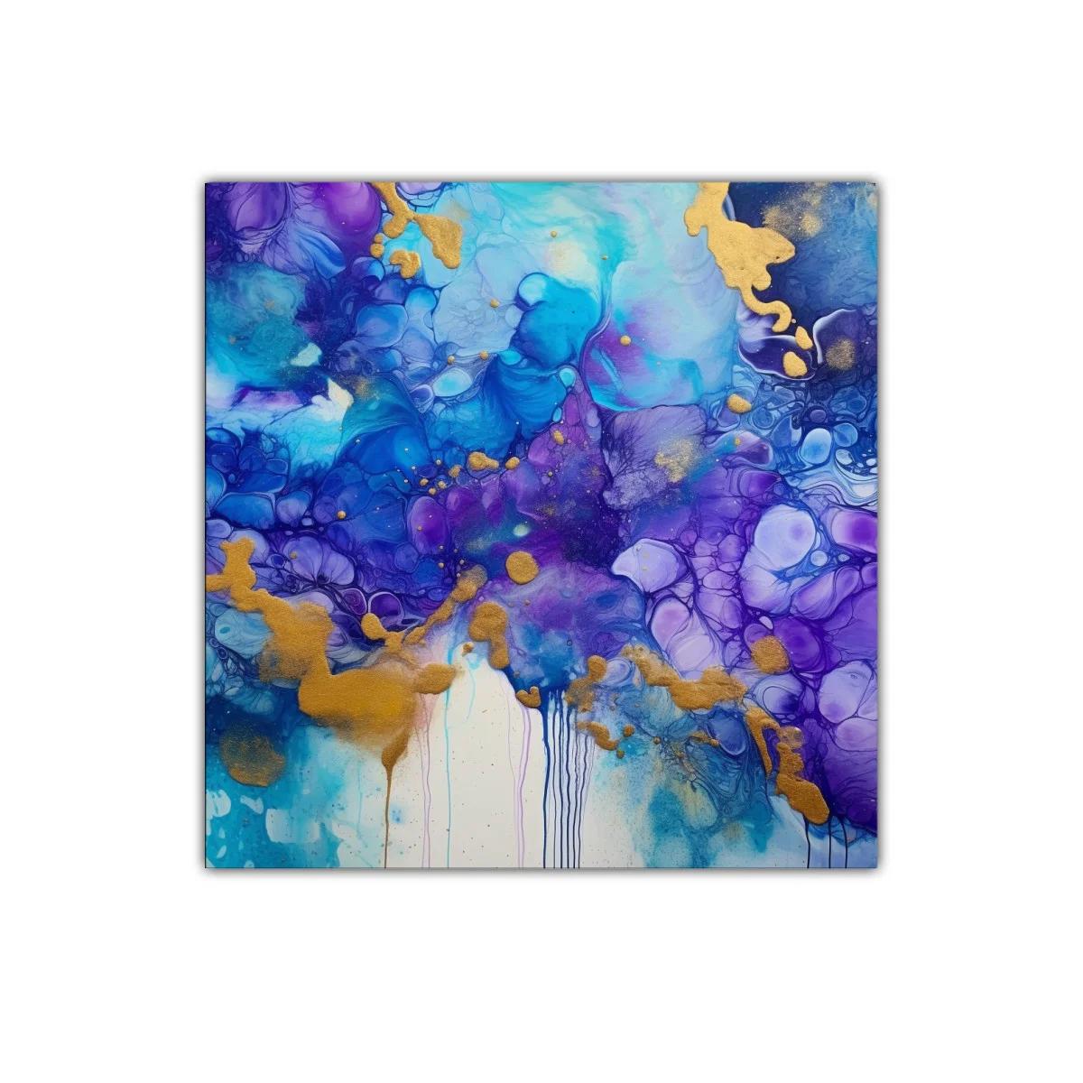 Cuadro abstracto en tonos azules y violetas con notas doradas