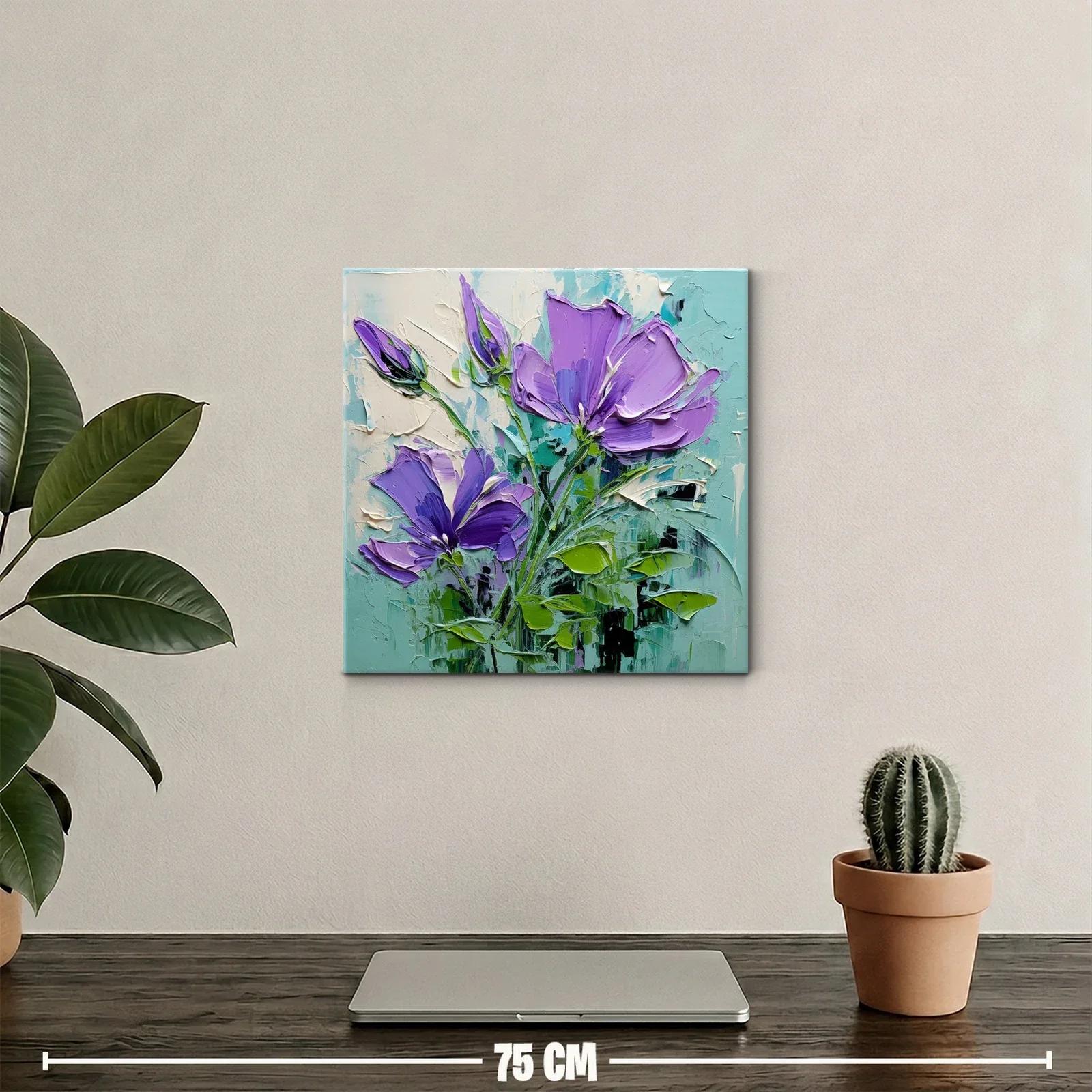 Flores lilas vibrantes con hojas verdes y fondo azul claro — miniatura 2