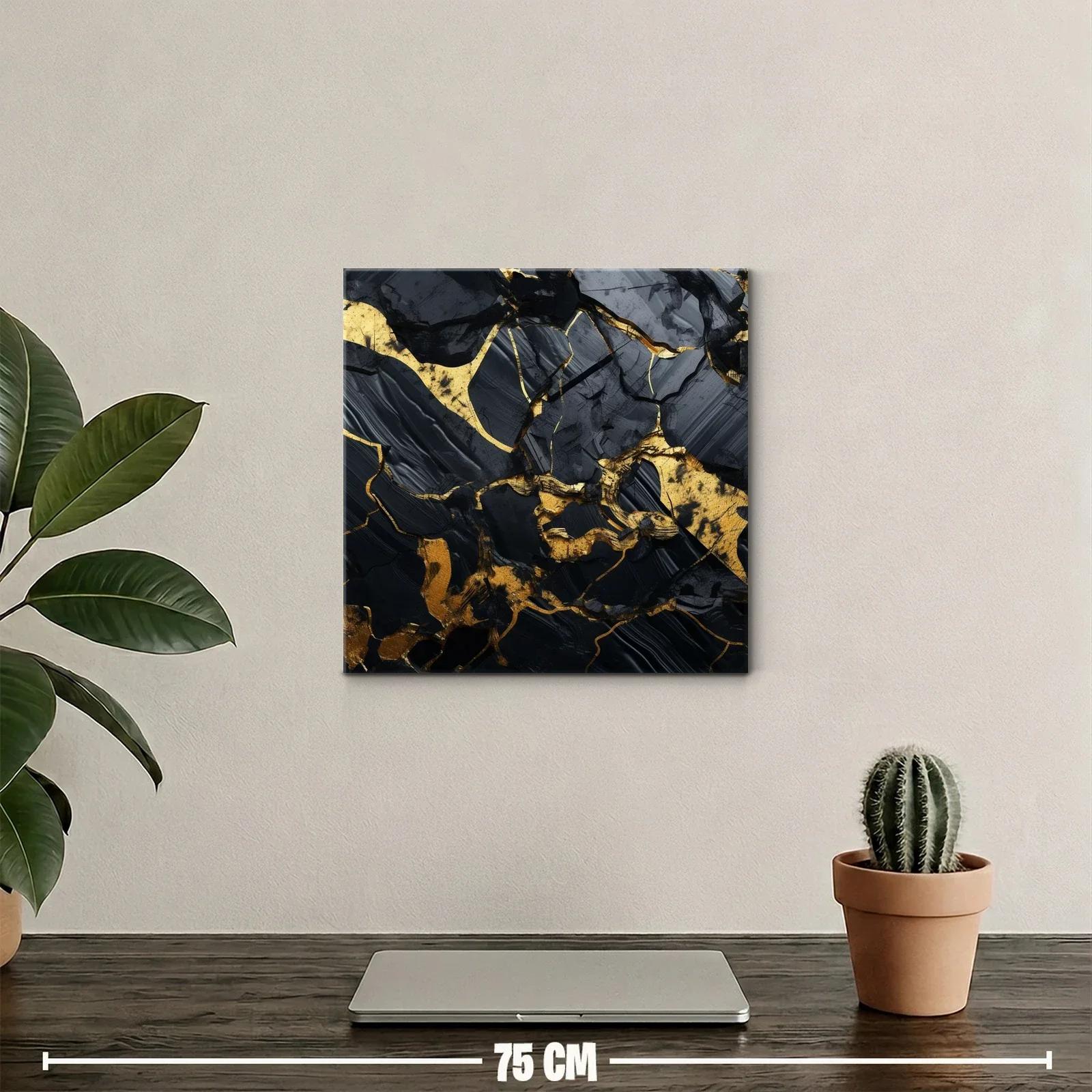 Arte abstracto con detalles en dorado y negros intensos — miniatura 2