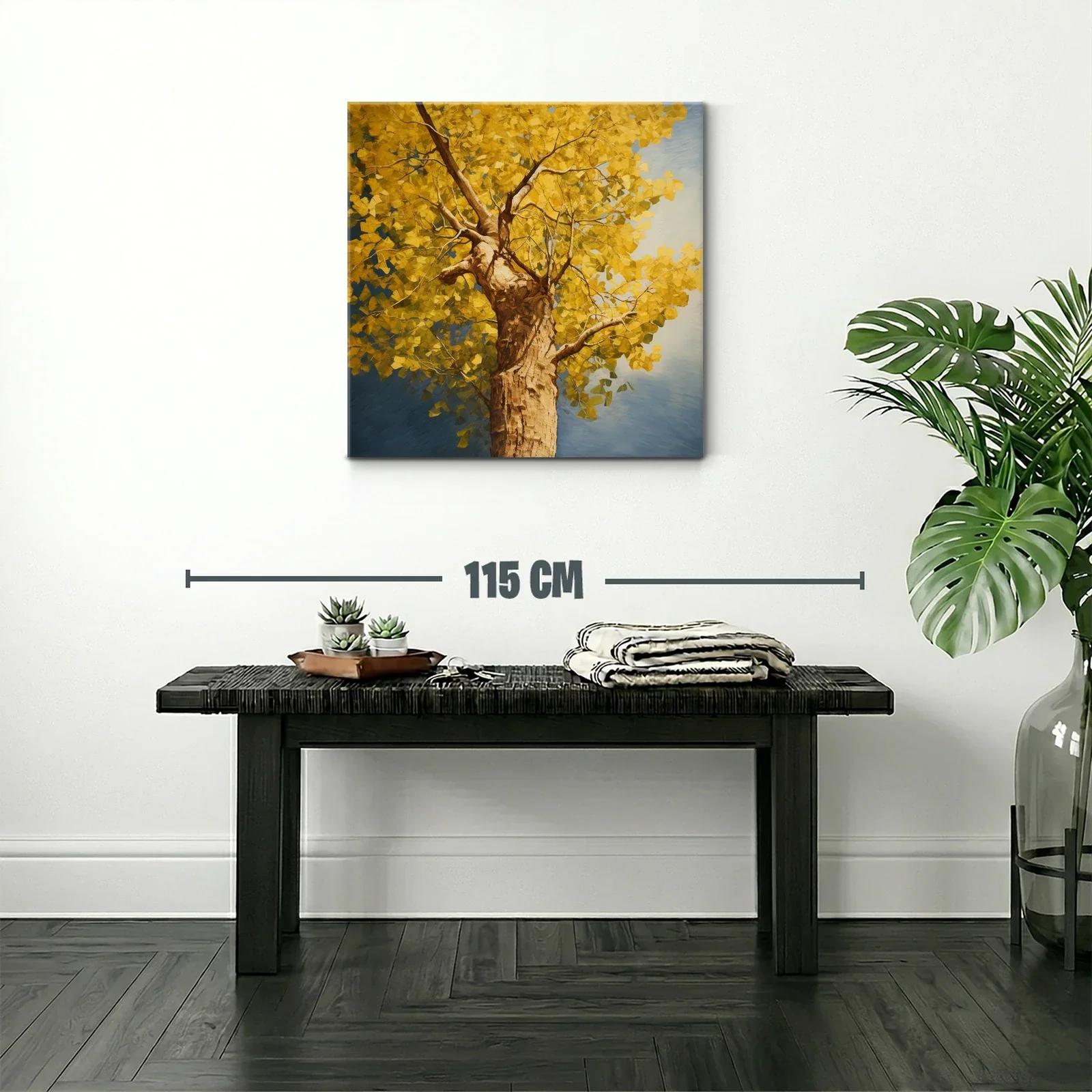 Árbol dorado bajo un cielo sereno — miniatura 2