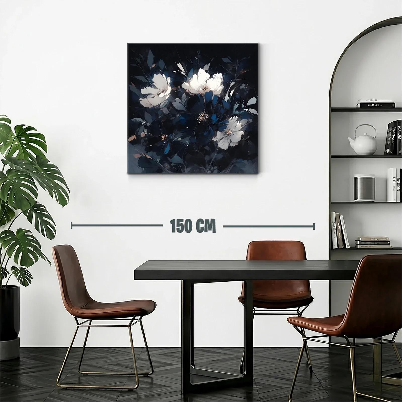 Blancas flores entre sombras en composición elegante — miniatura 2