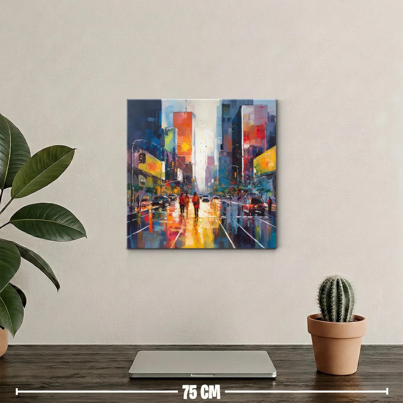 Atardecer urbano con reflejos vibrantes y figuras en la calle — miniatura 2
