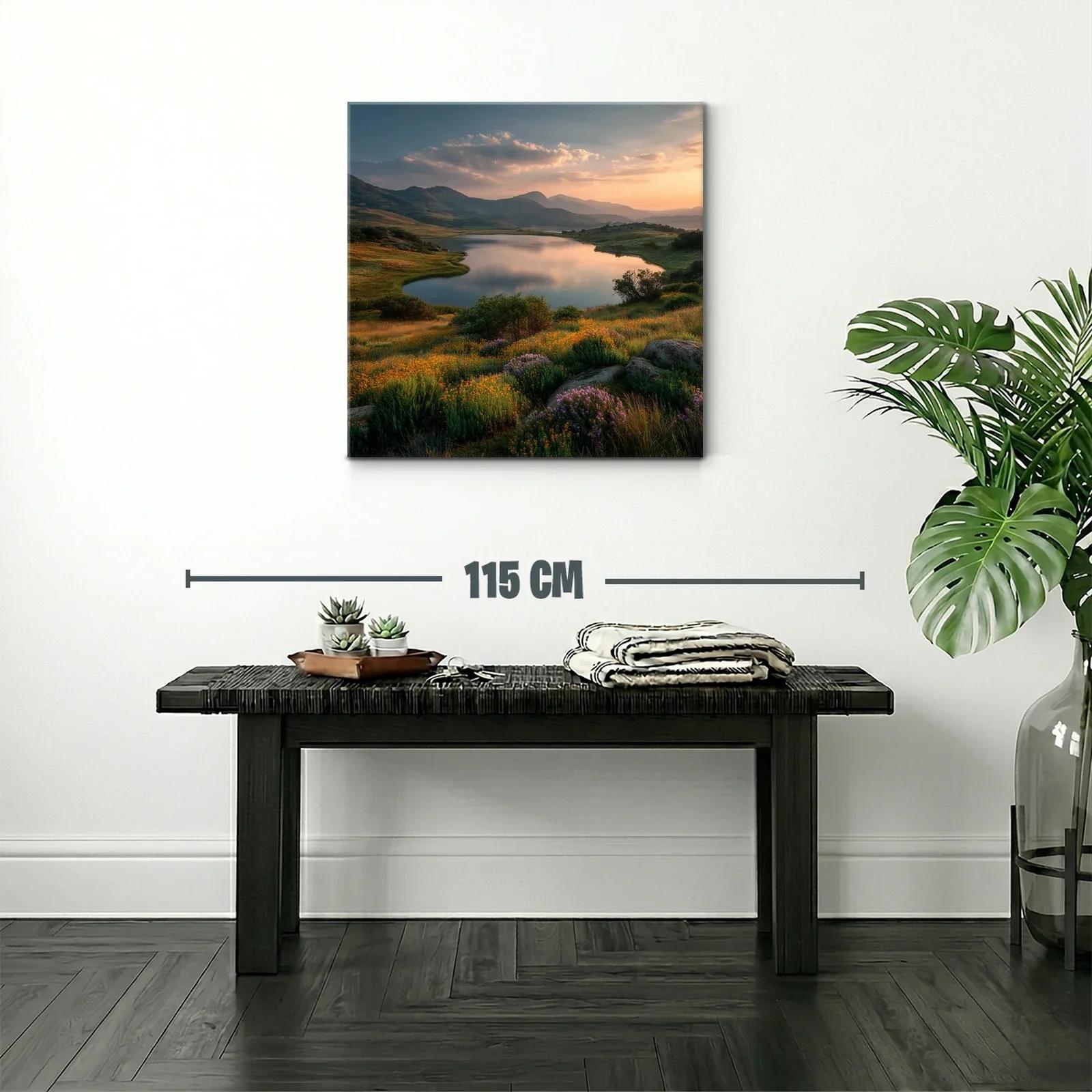 Paisaje sereno con lago y pradera en tonos cálidos — miniatura 2