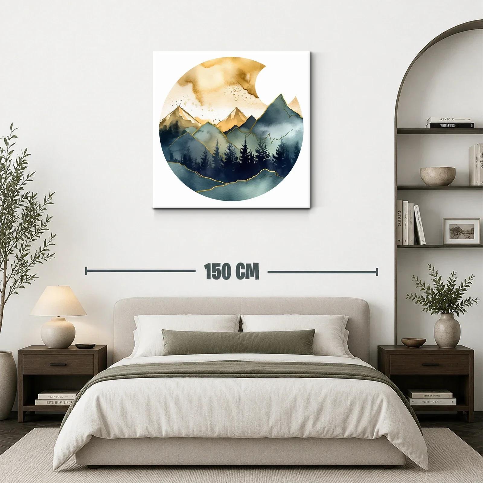 Montañas doradas y bosque en tonos azulados y verdes — miniatura 3