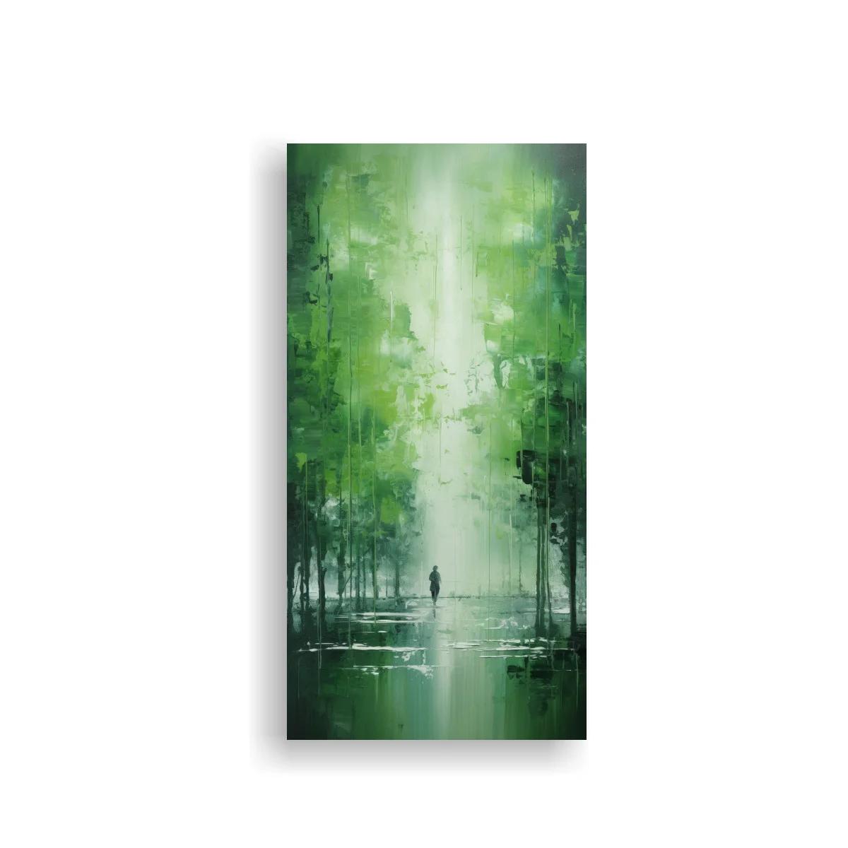 Cuadro bosque verde con figura solitaria y luz blanca verdosa — imagen principal