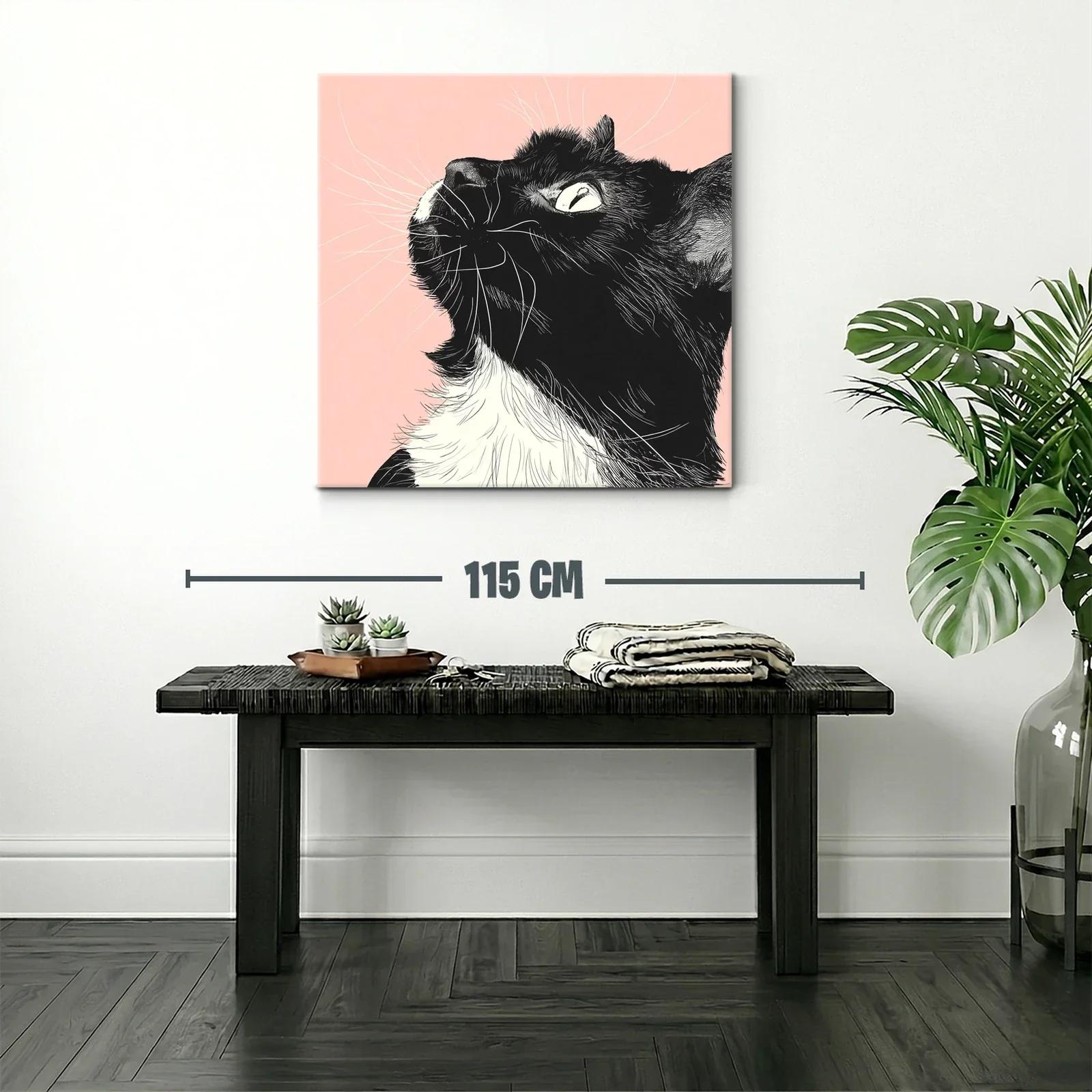 Retrato de gato negro y blanco con fondo rosa suave — miniatura 2