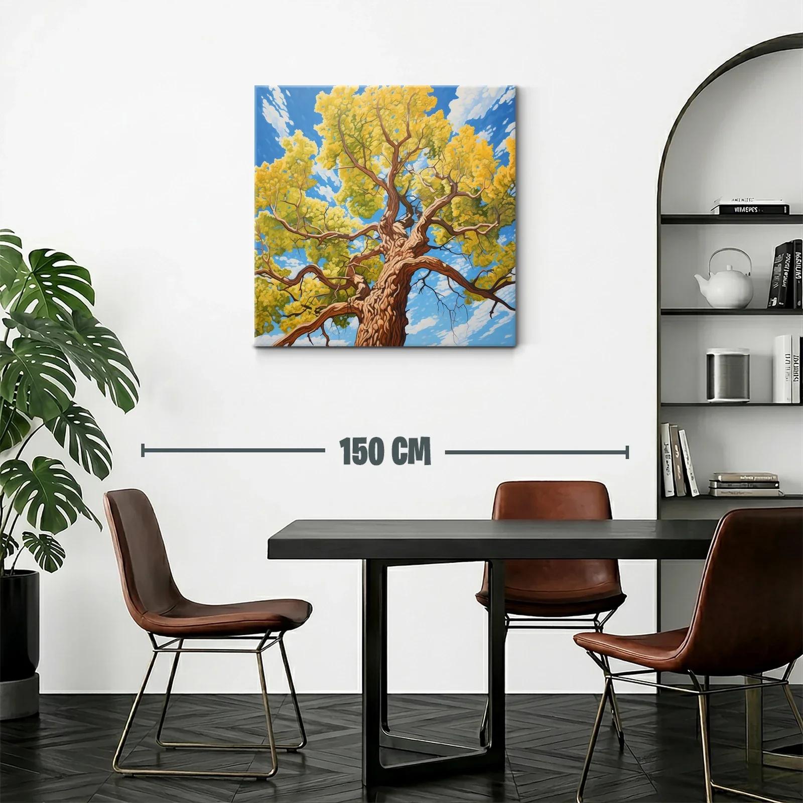 Árbol imponente con follaje dorado bajo cielo azul — miniatura 2