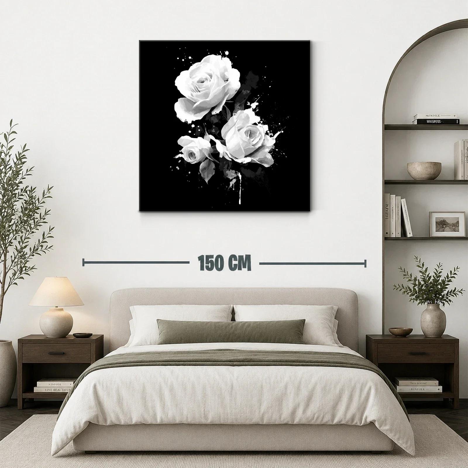 Elegancia floral en rosas blancas sobre fondo negro — miniatura 3