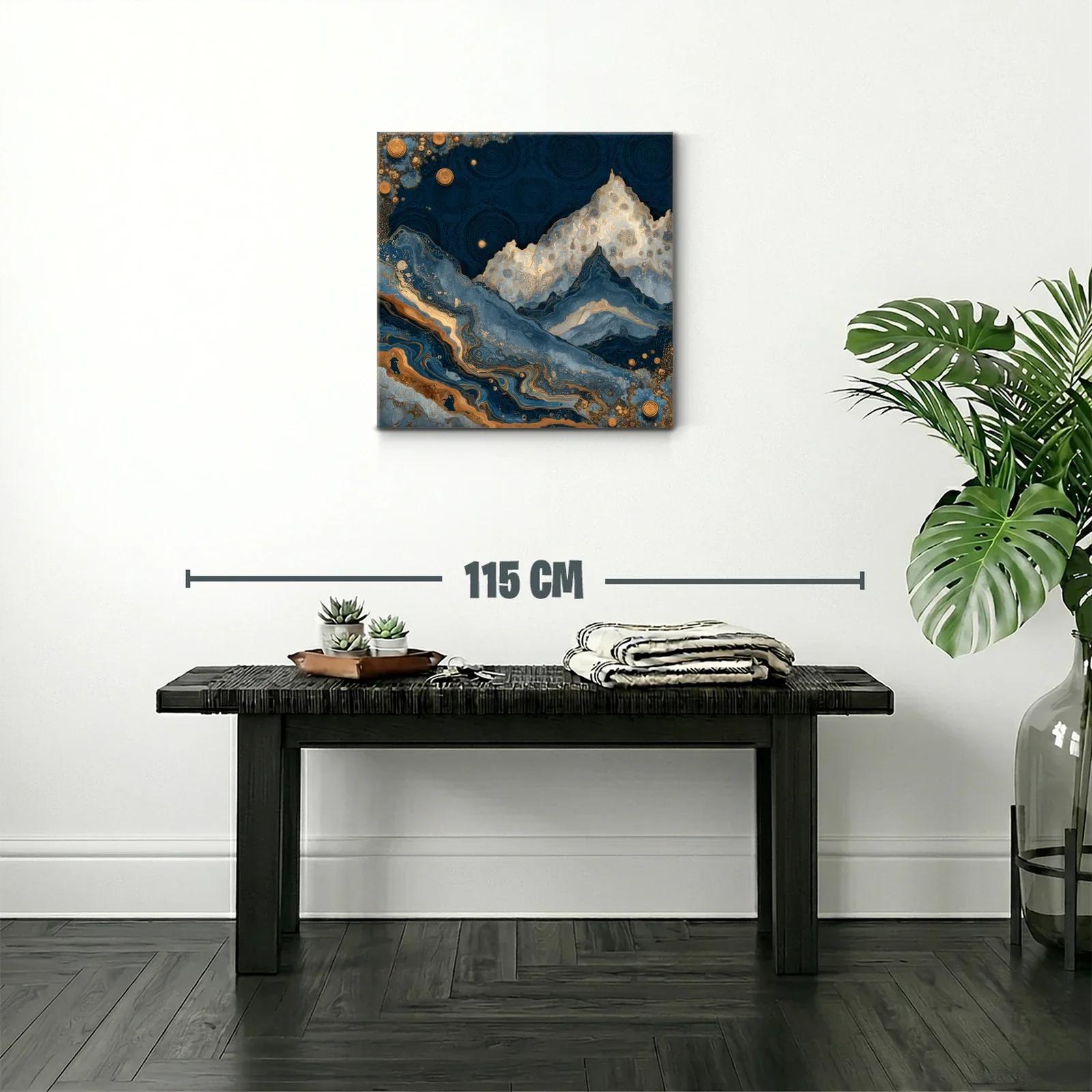 Montañas abstractas con destellos dorados y azul profundo — miniatura 2