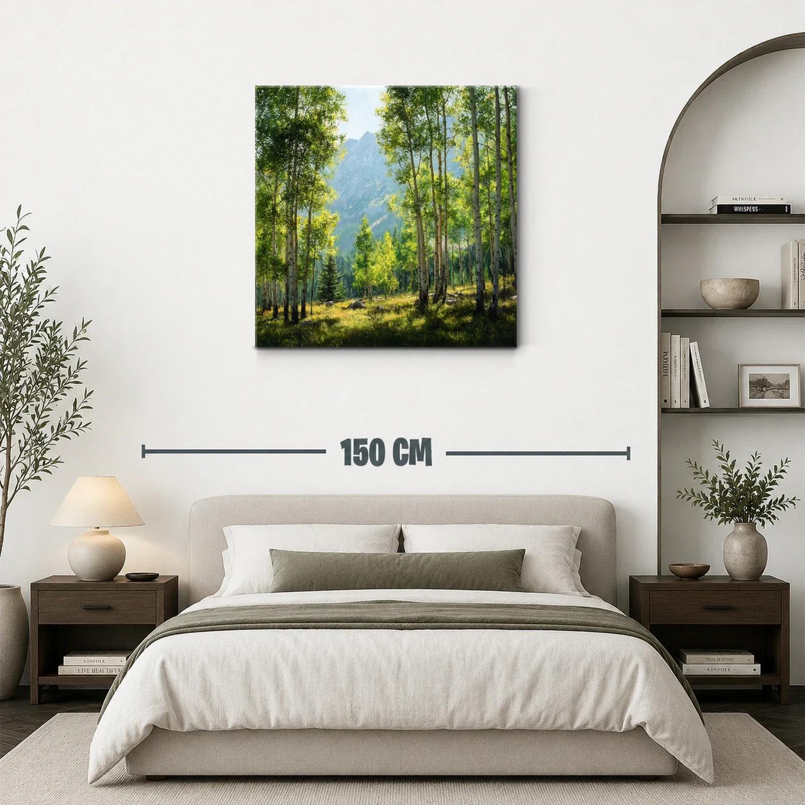 Bosque iluminado con montañas al fondo en tonos verdes y azules — miniatura 3
