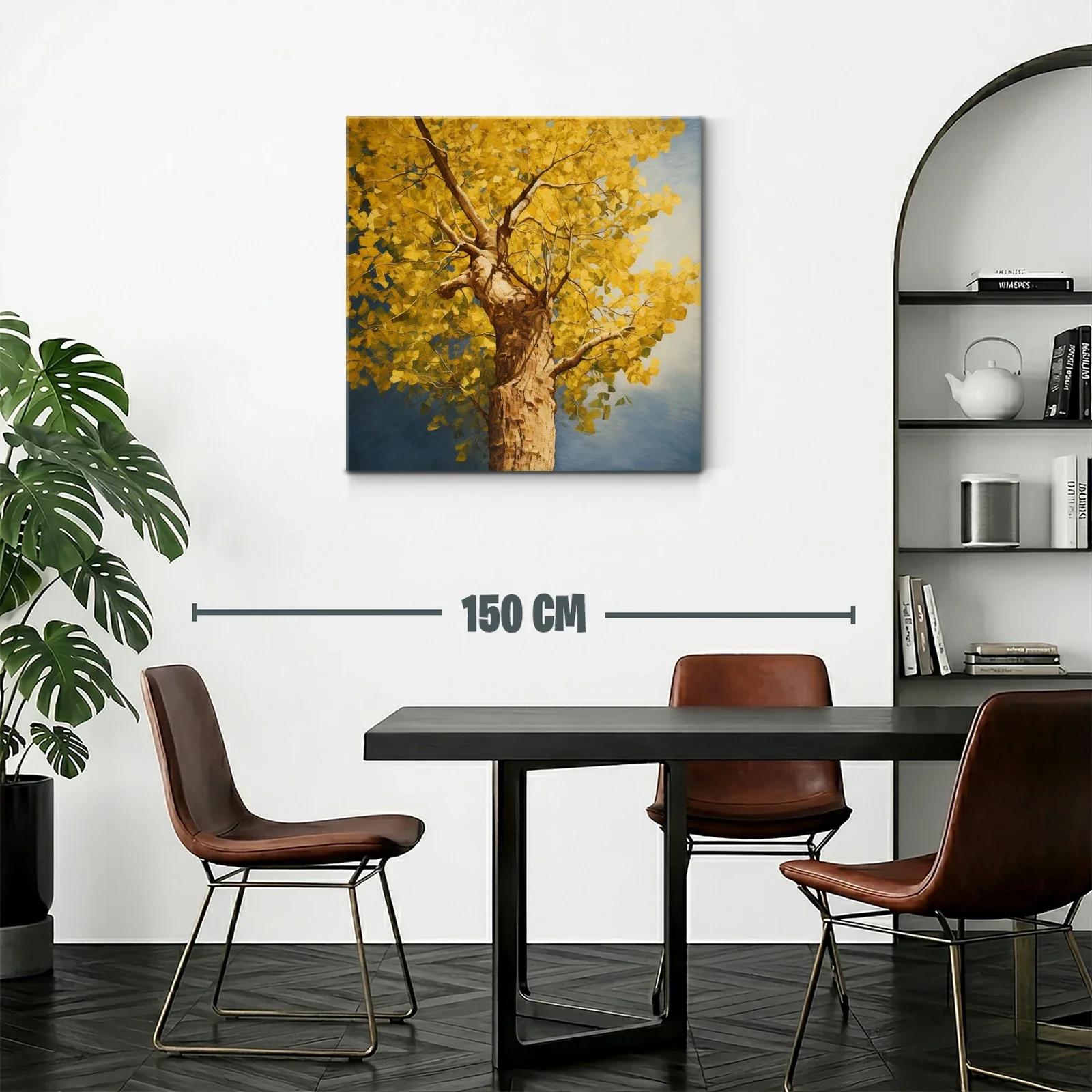Árbol dorado bajo un cielo sereno — miniatura 2