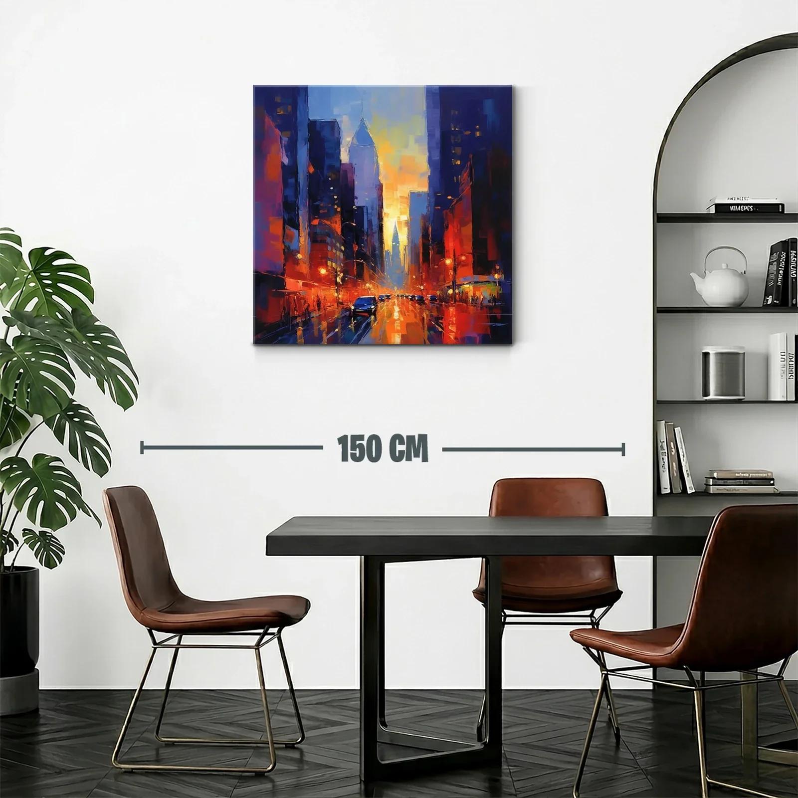 Atardecer vibrante en ciudad iluminada por luces cálidas — miniatura 2