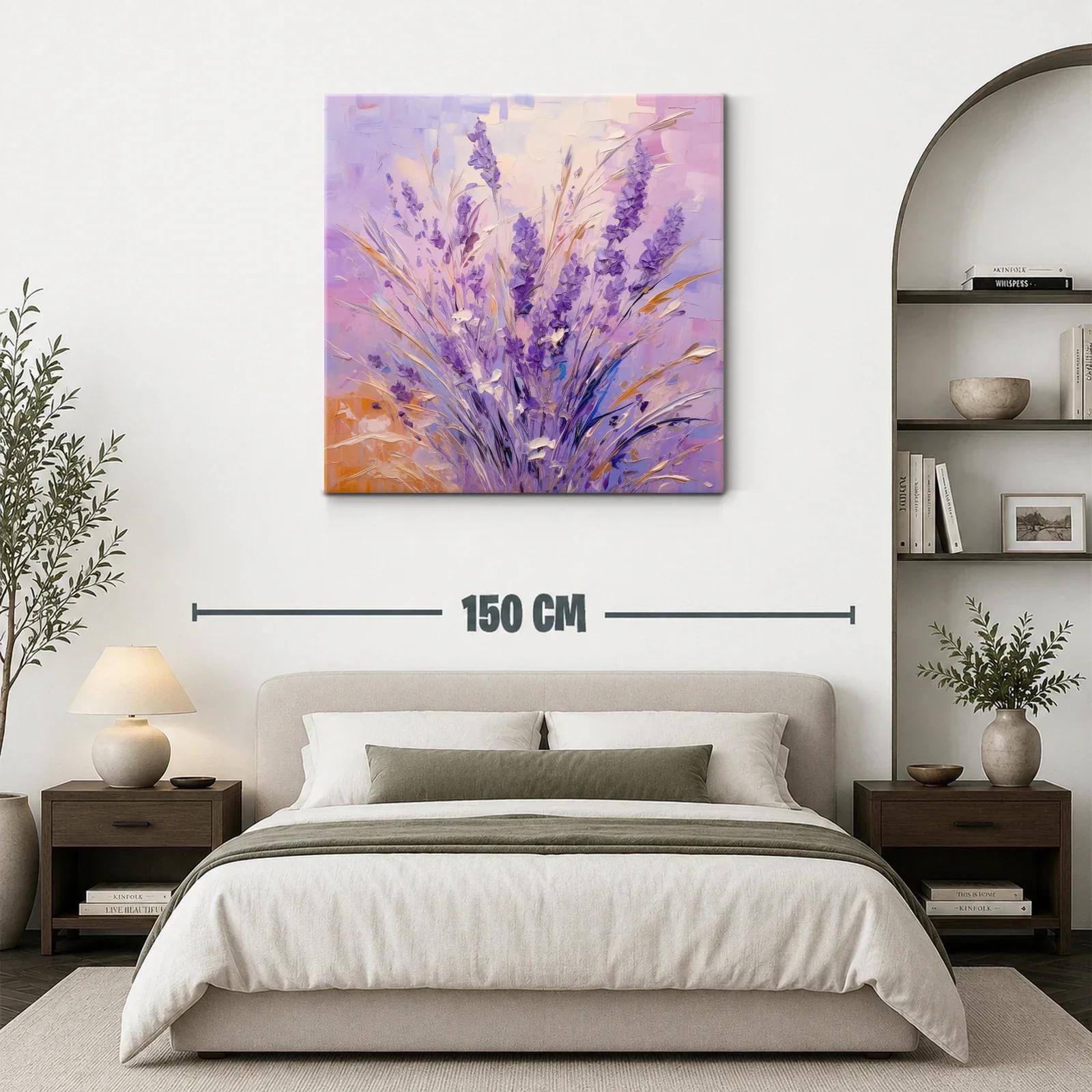 Ramo de lavanda en tonos suaves y cálidos — miniatura 3
