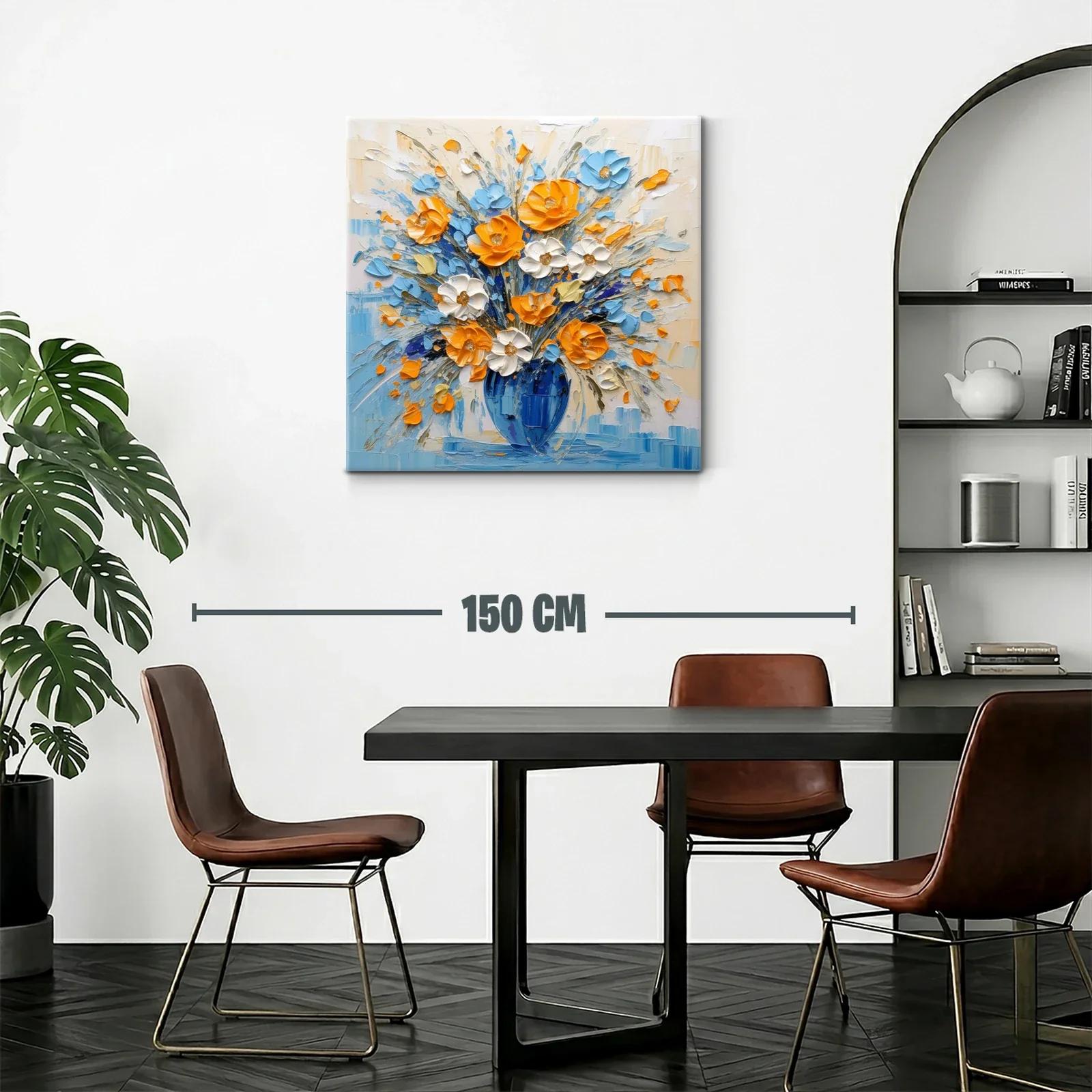 Flores vibrantes en jarrón azul con tonos cálidos y frescos — miniatura 2