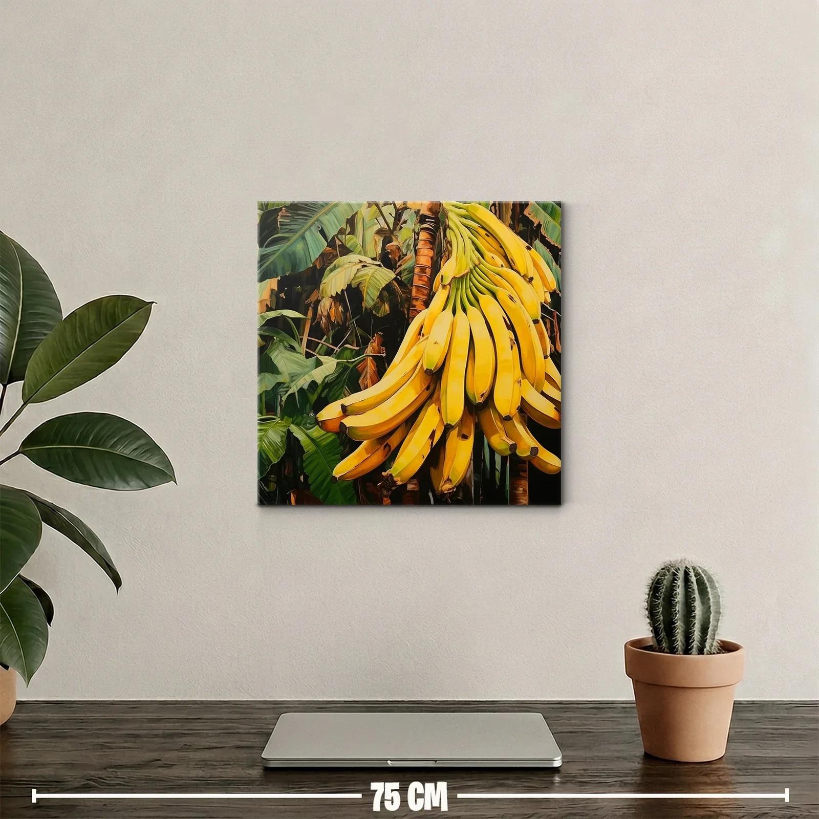 Racimo de plátanos maduros en entorno tropical exuberante — miniatura 2