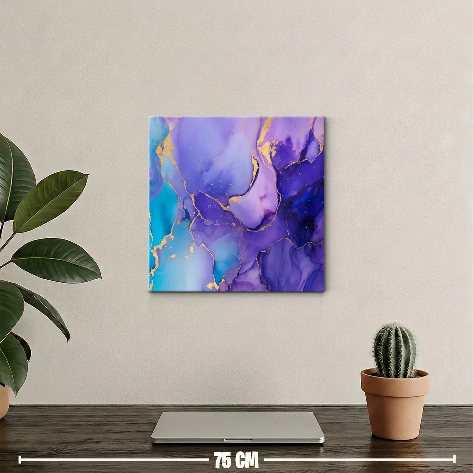 Cuadro abstracto con tonos violetas y detalles dorados vibrantes — miniatura 2