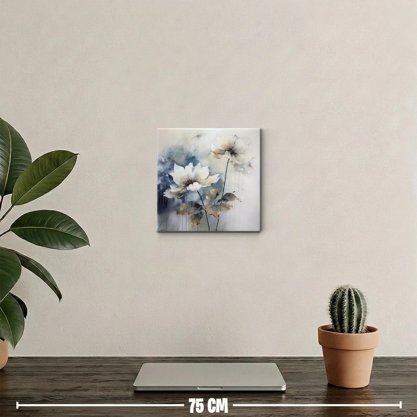 Delicadas flores blancas con toque dorado sobre fondo azul grisáceo — miniatura 2