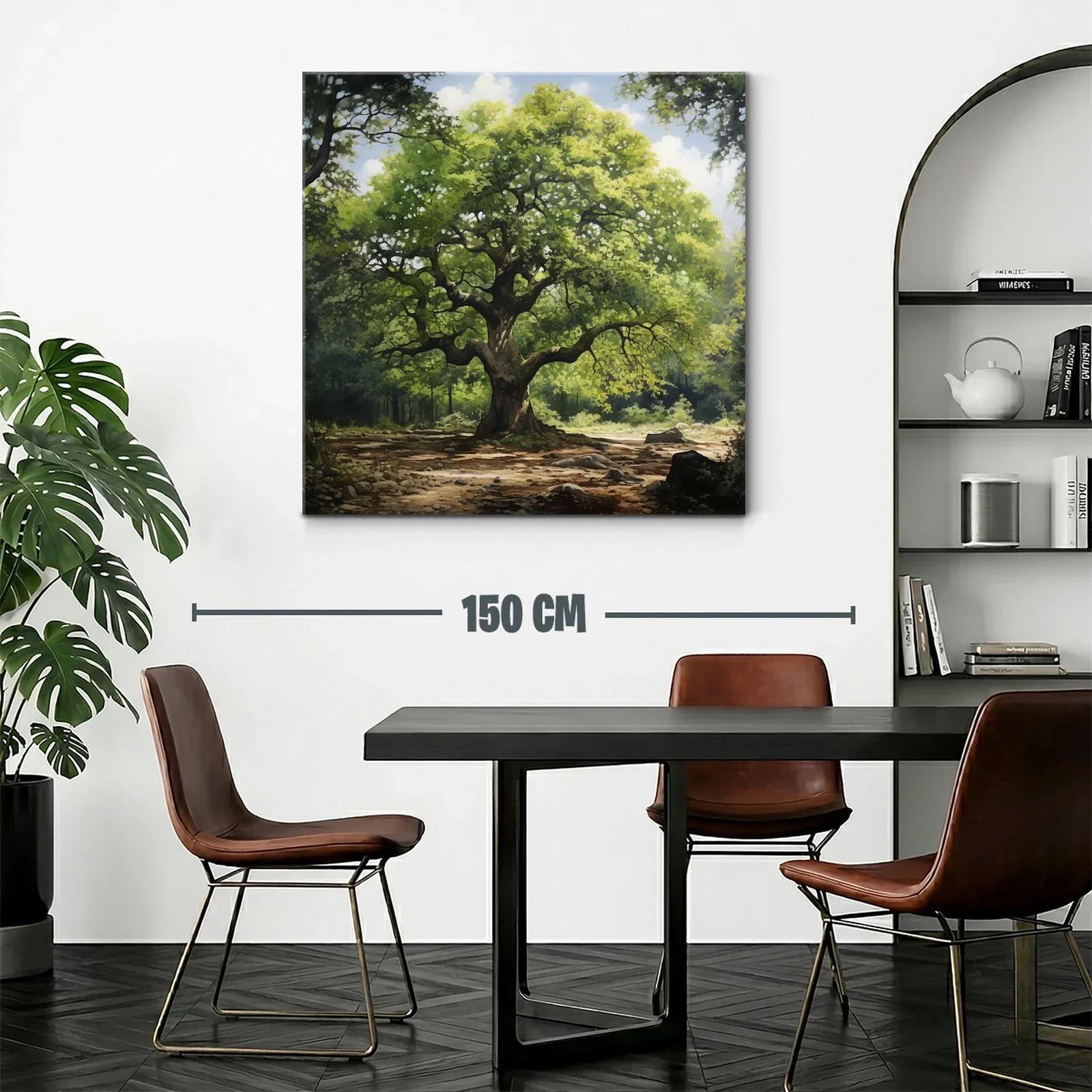 Imponente árbol verde con luz natural entre sombras — miniatura 2