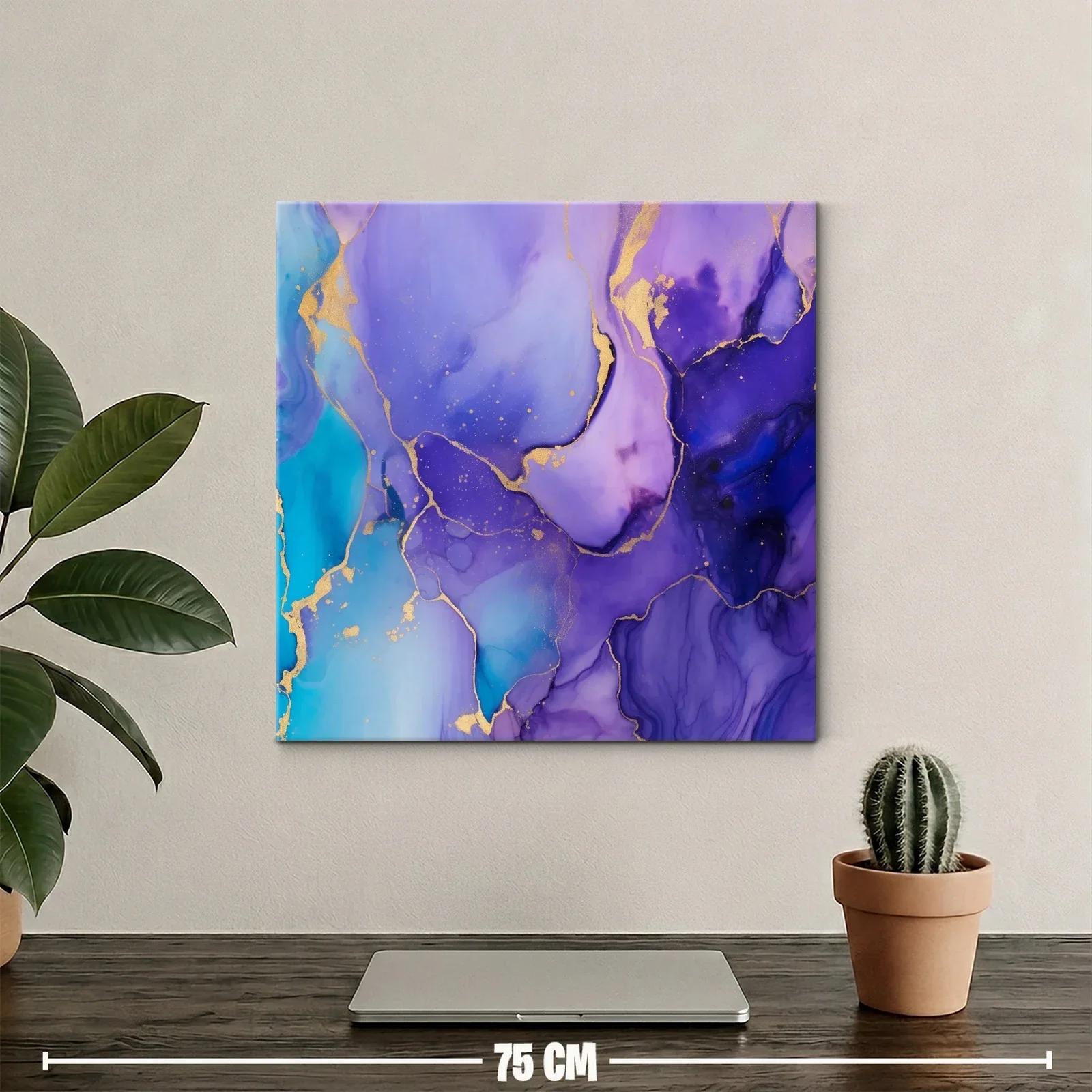 Cuadro abstracto con tonos violetas y detalles dorados vibrantes — miniatura 2