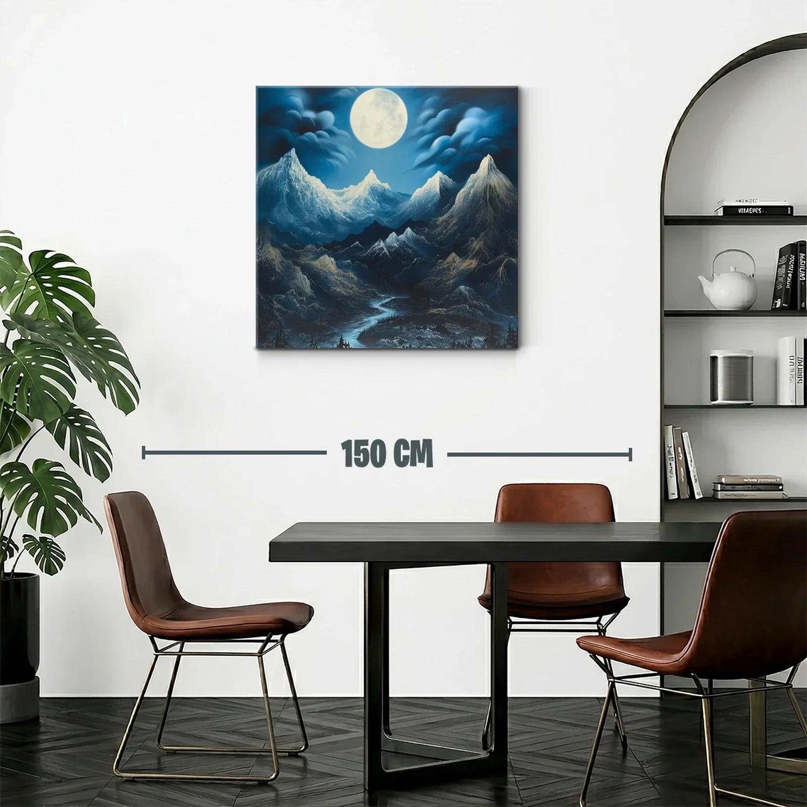 Paisaje nocturno con luna llena en montaña nevada — miniatura 2