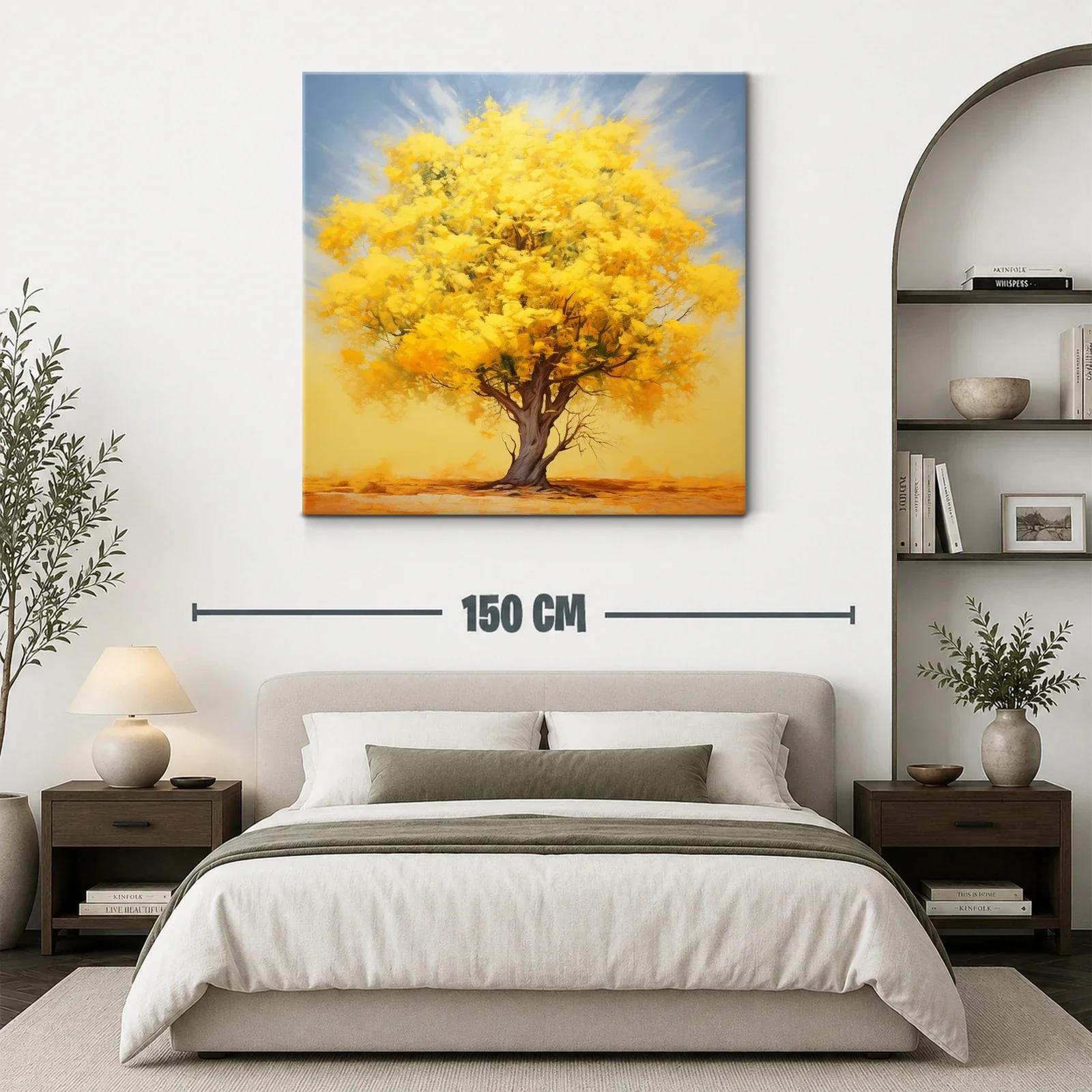 Árbol con follaje dorado bajo cielo suave azul — miniatura 3