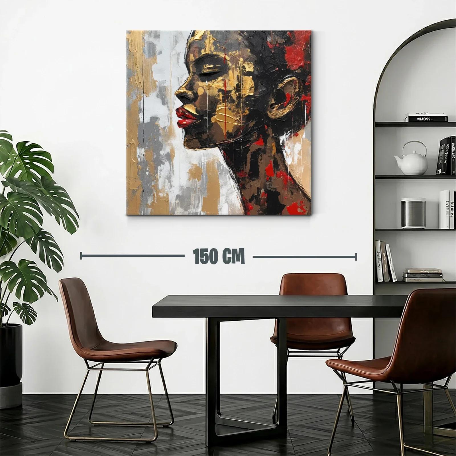 Retrato expresivo con detalles dorados y labios rojos intensos — miniatura 2