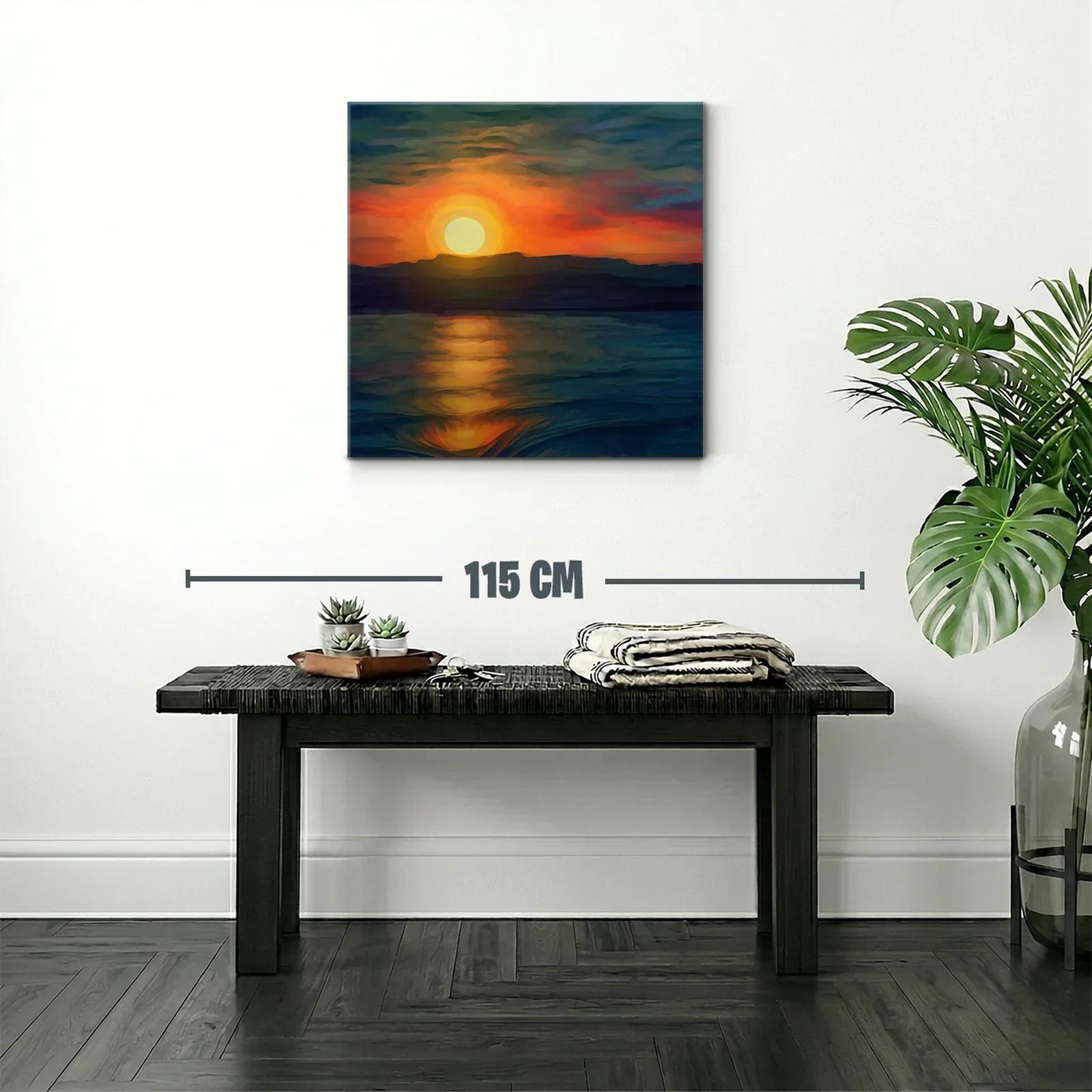 Atardecer luminoso sobre el mar y montañas oscuras — miniatura 2