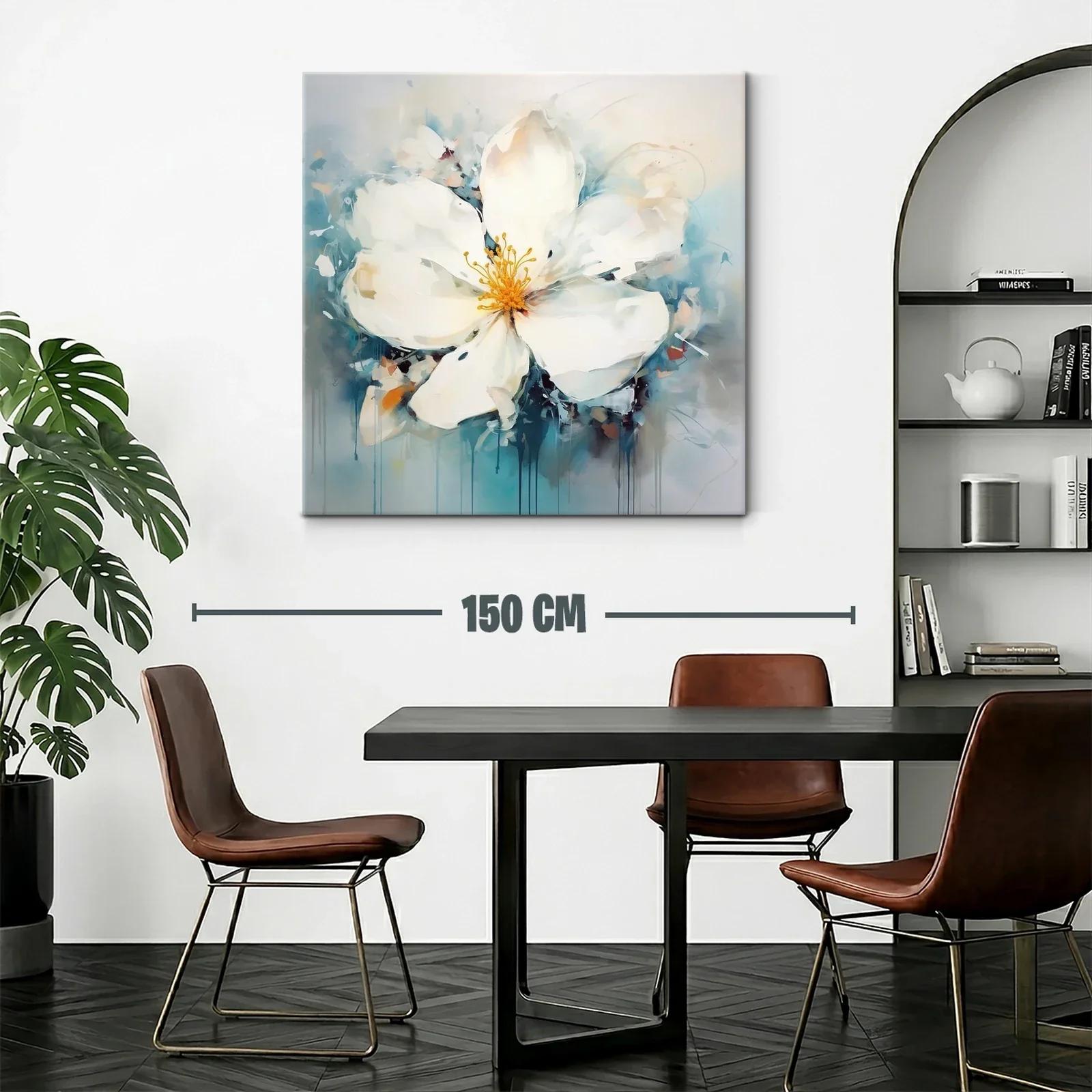 Flor blanca amplia con pinceladas suaves y tonos azules — miniatura 2