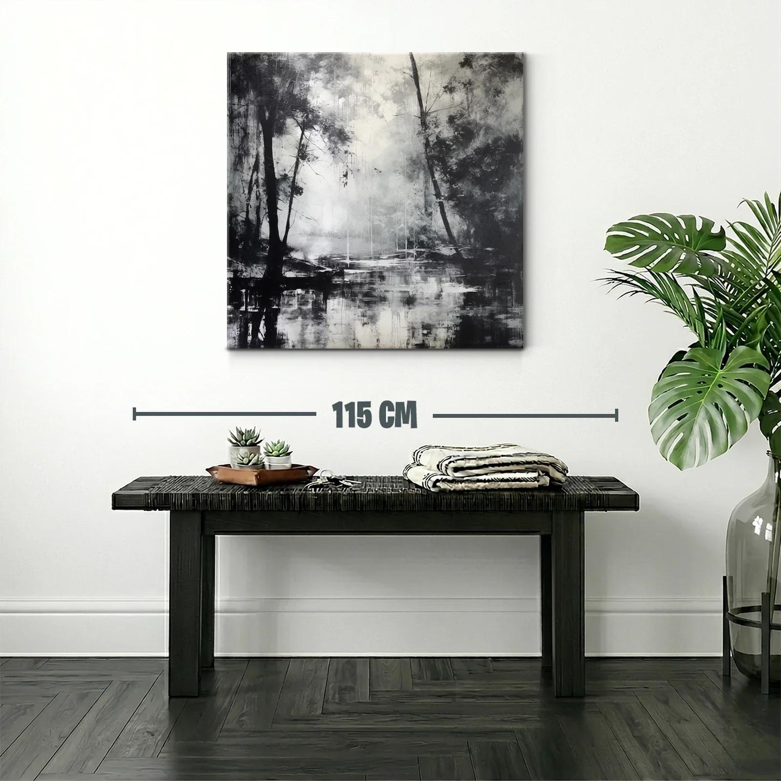 Paisaje monocromo en bosque reflejado en agua — miniatura 2