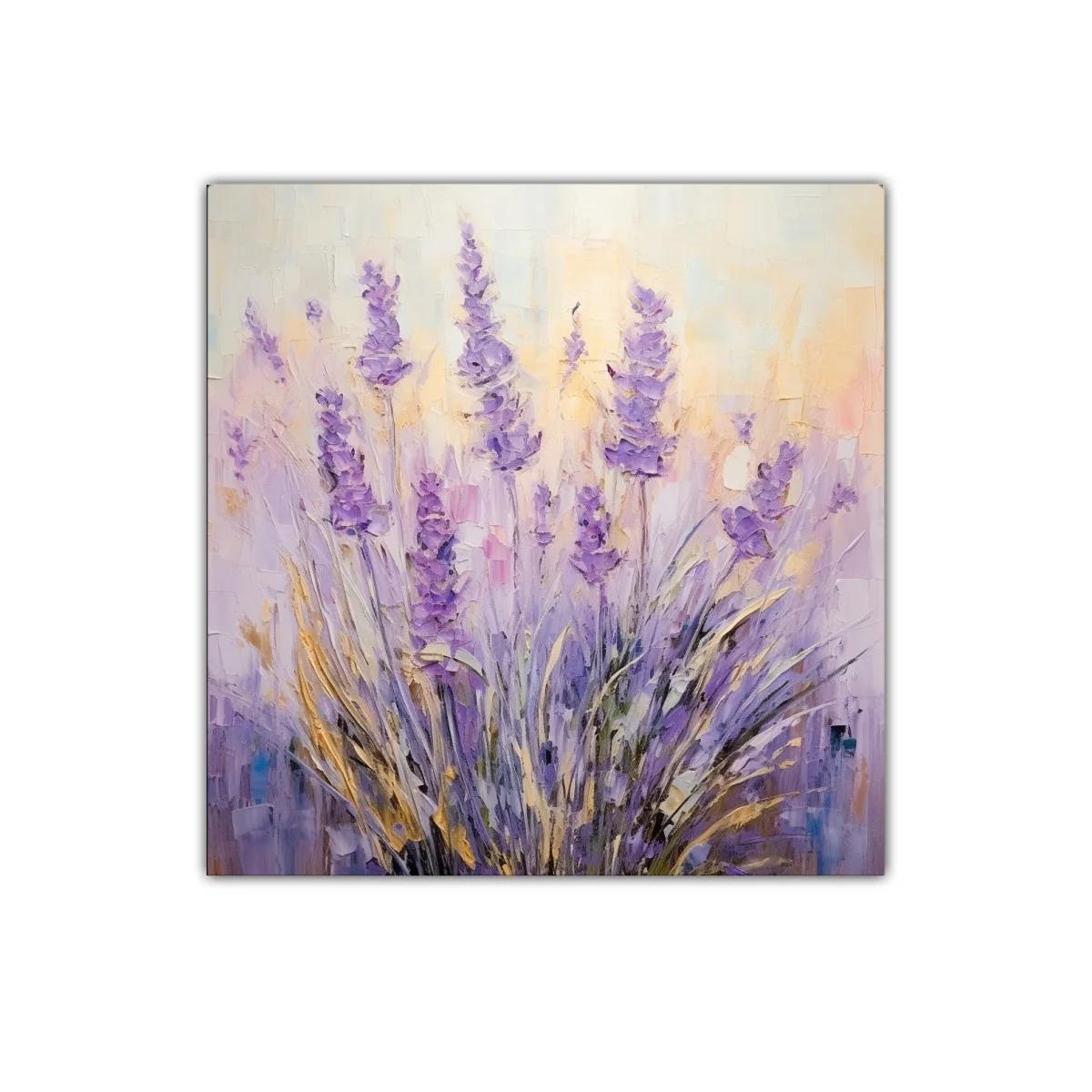 Delicada composición floral en tonos lavanda y dorados — imagen principal