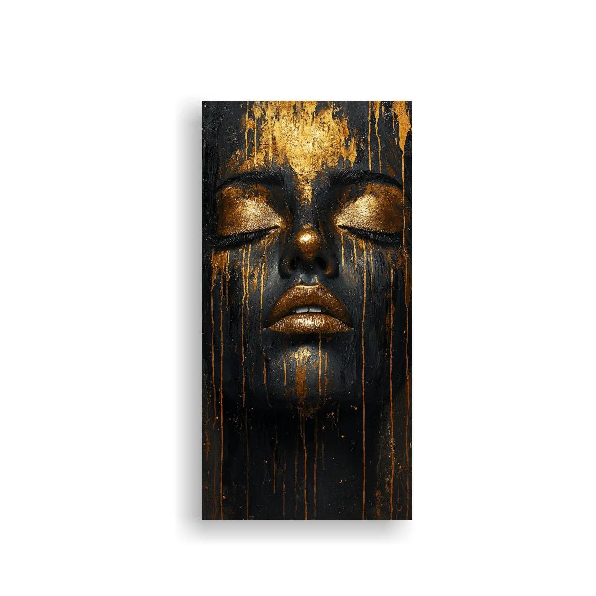 Cuadro rostro femenino con dorado en párpados y mejillas — imagen principal