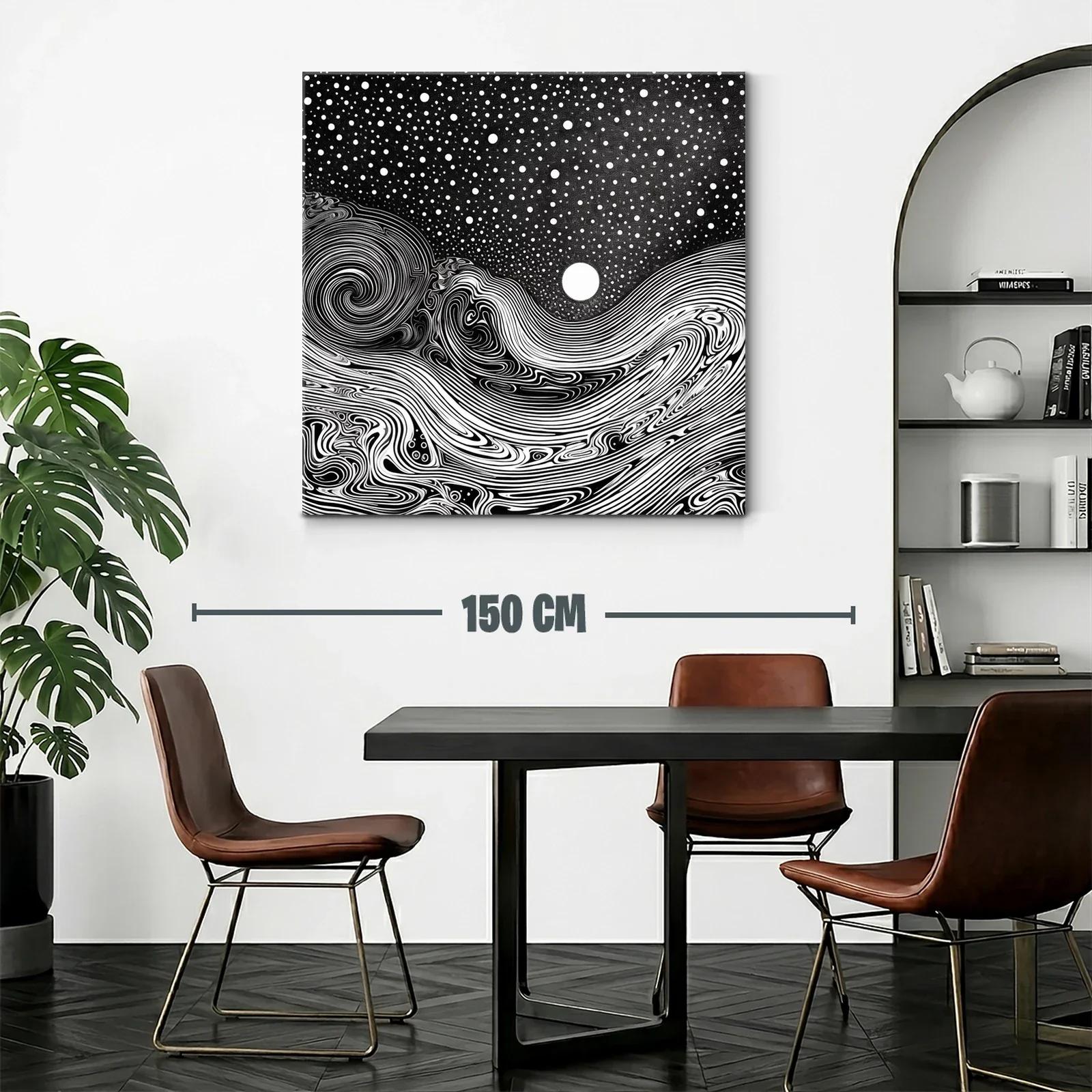 Paisaje onírico en blanco y negro con luna brillante — miniatura 2