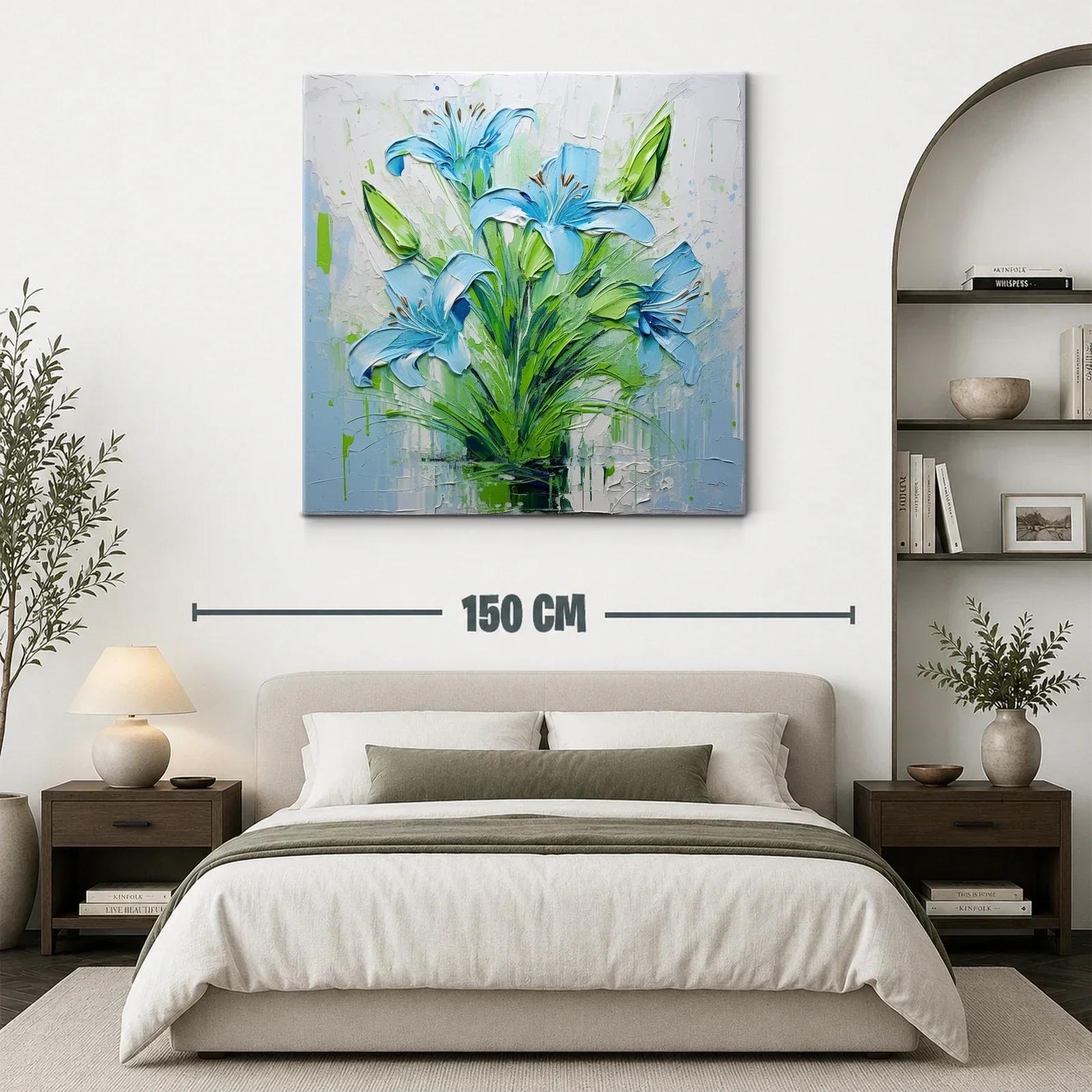 Cuadro floral intenso con lirios azules y verdes vibrantes — miniatura 3