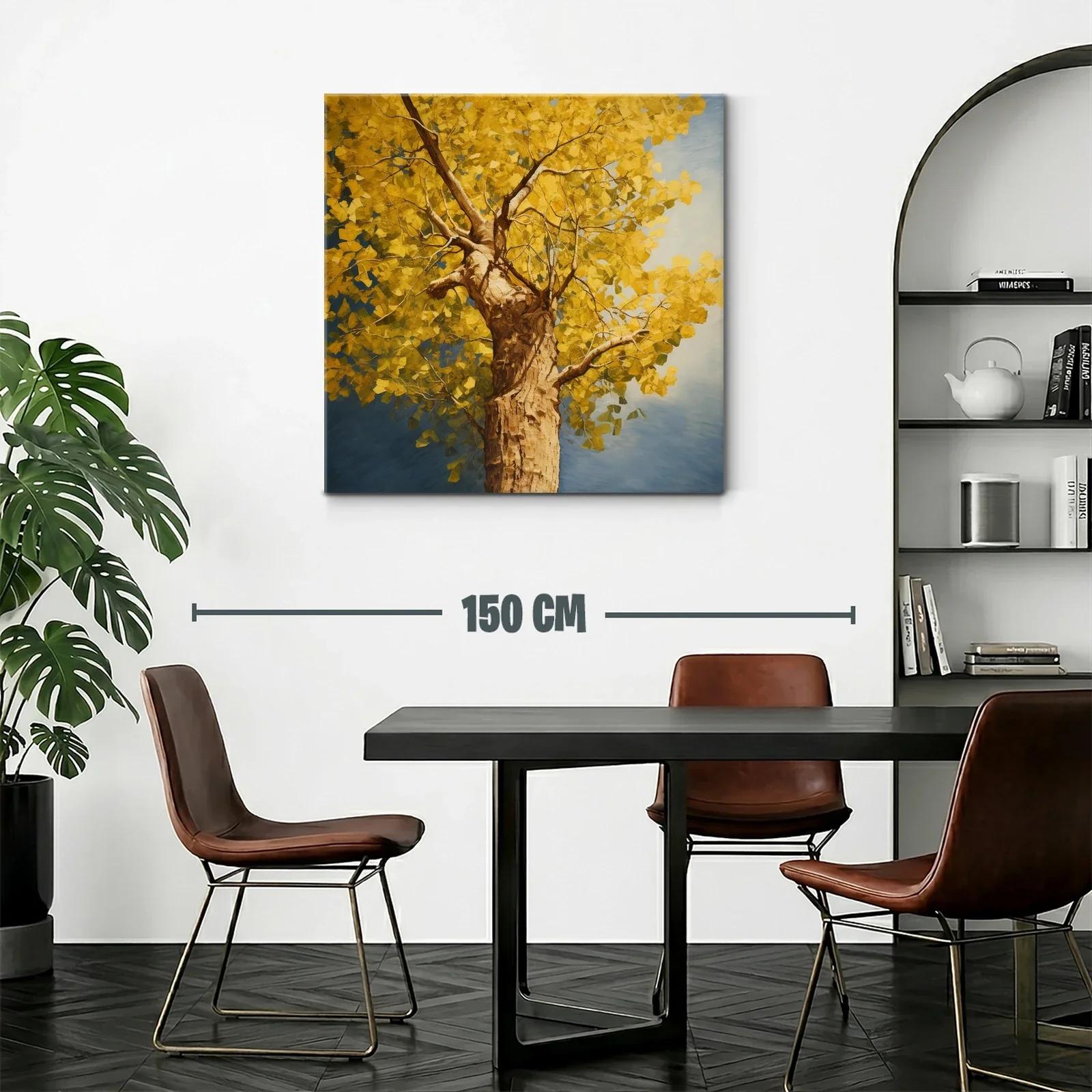 Árbol dorado bajo un cielo sereno — miniatura 2