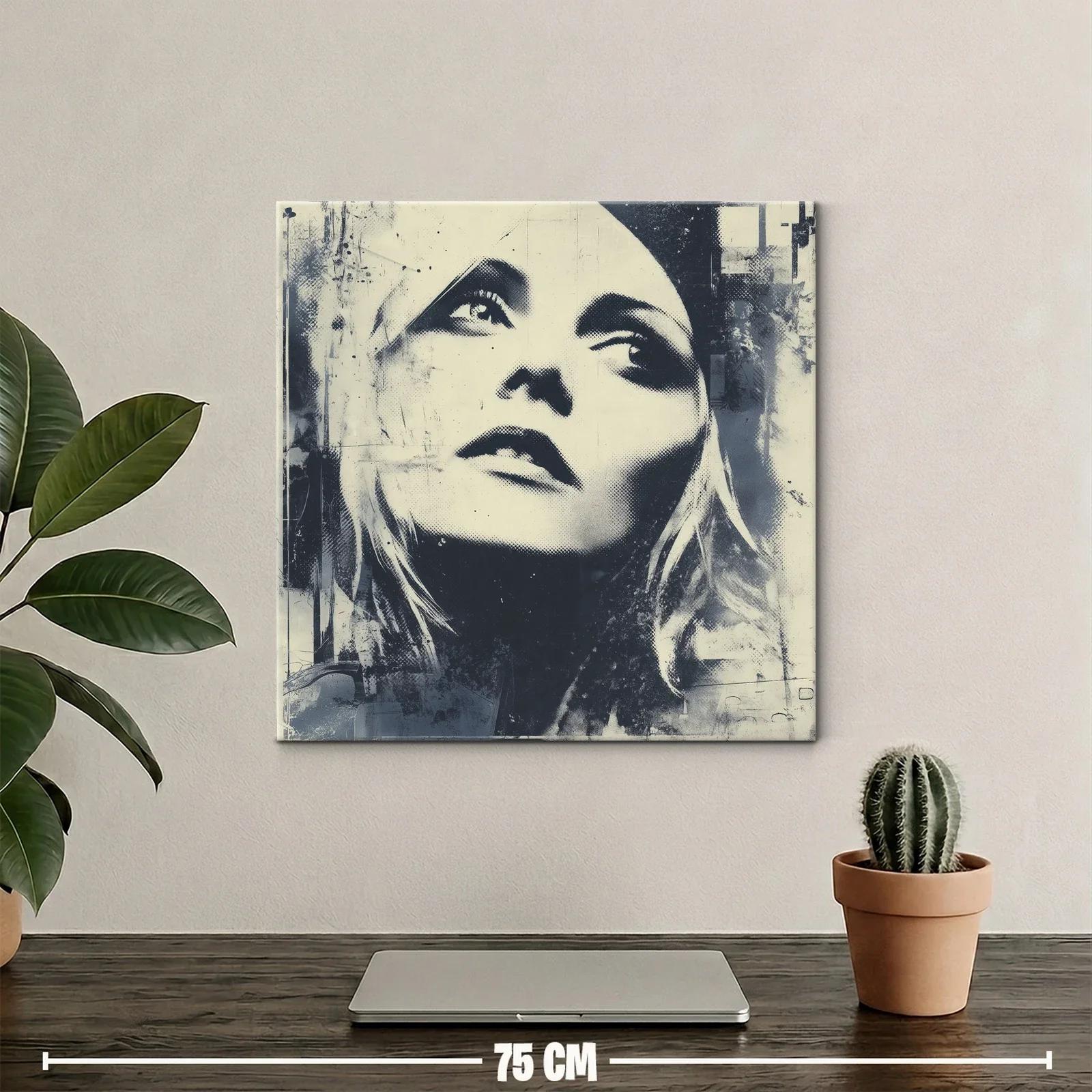 Retrato femenino en tonos grises y blancos — miniatura 2