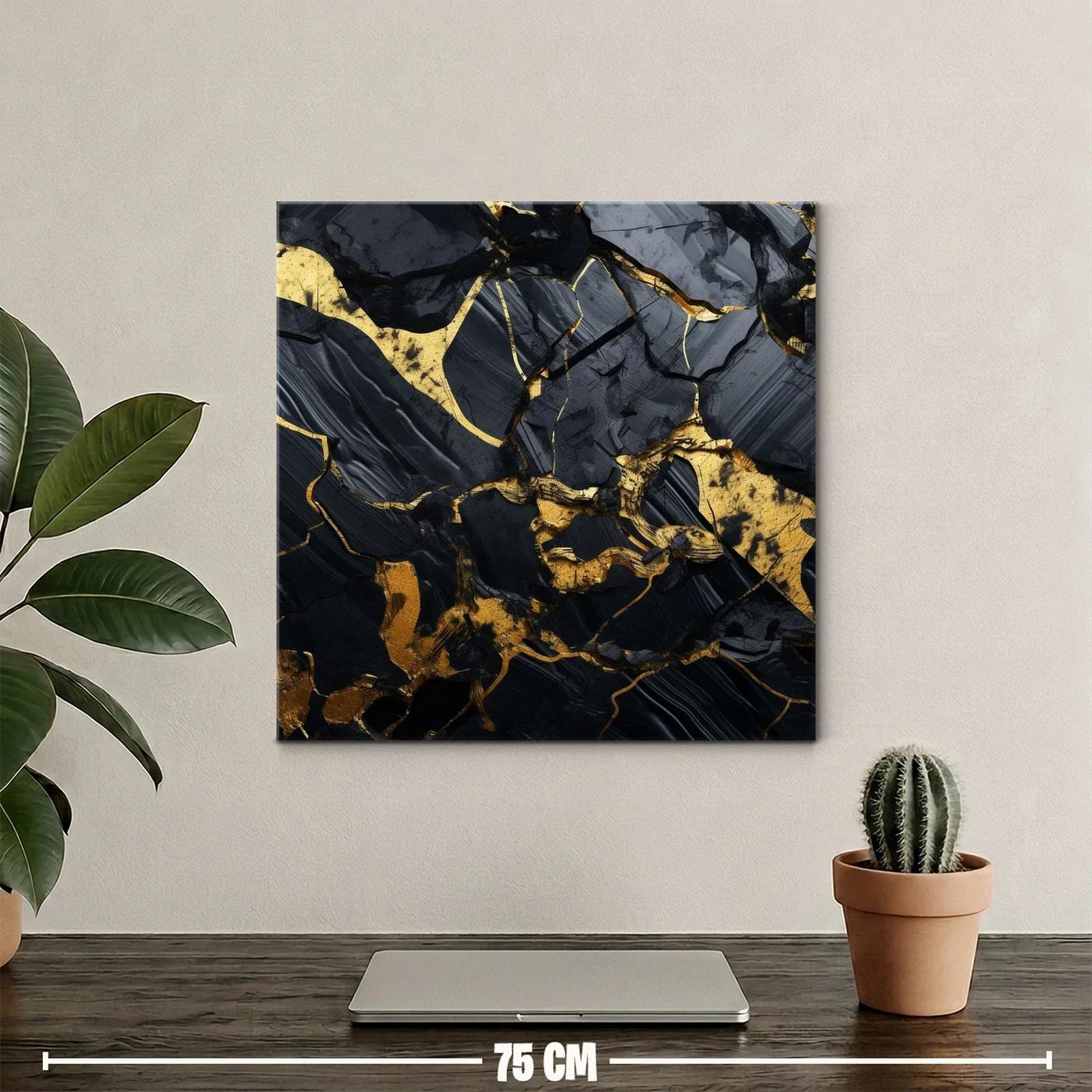 Arte abstracto con detalles en dorado y negros intensos — miniatura 2