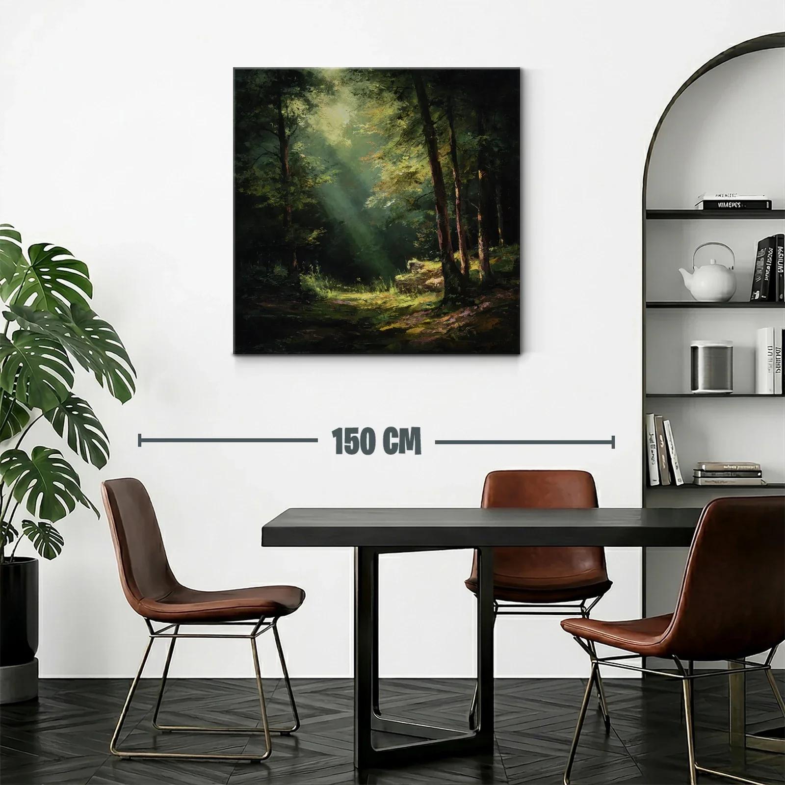 Bosque iluminado con rayos de luz natural — miniatura 2