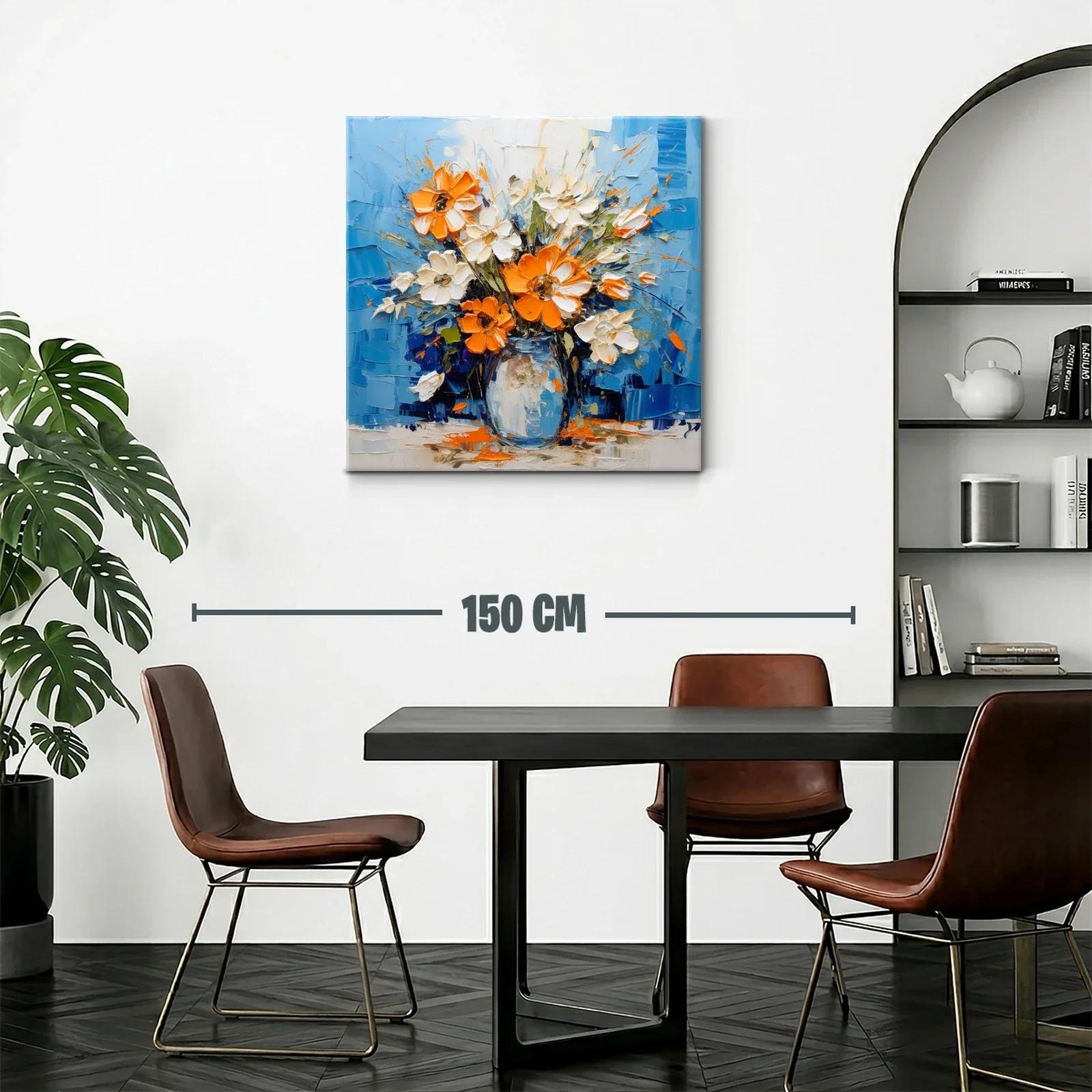Vibrante ramo de flores naranjas y blancas sobre fondo azul — miniatura 2