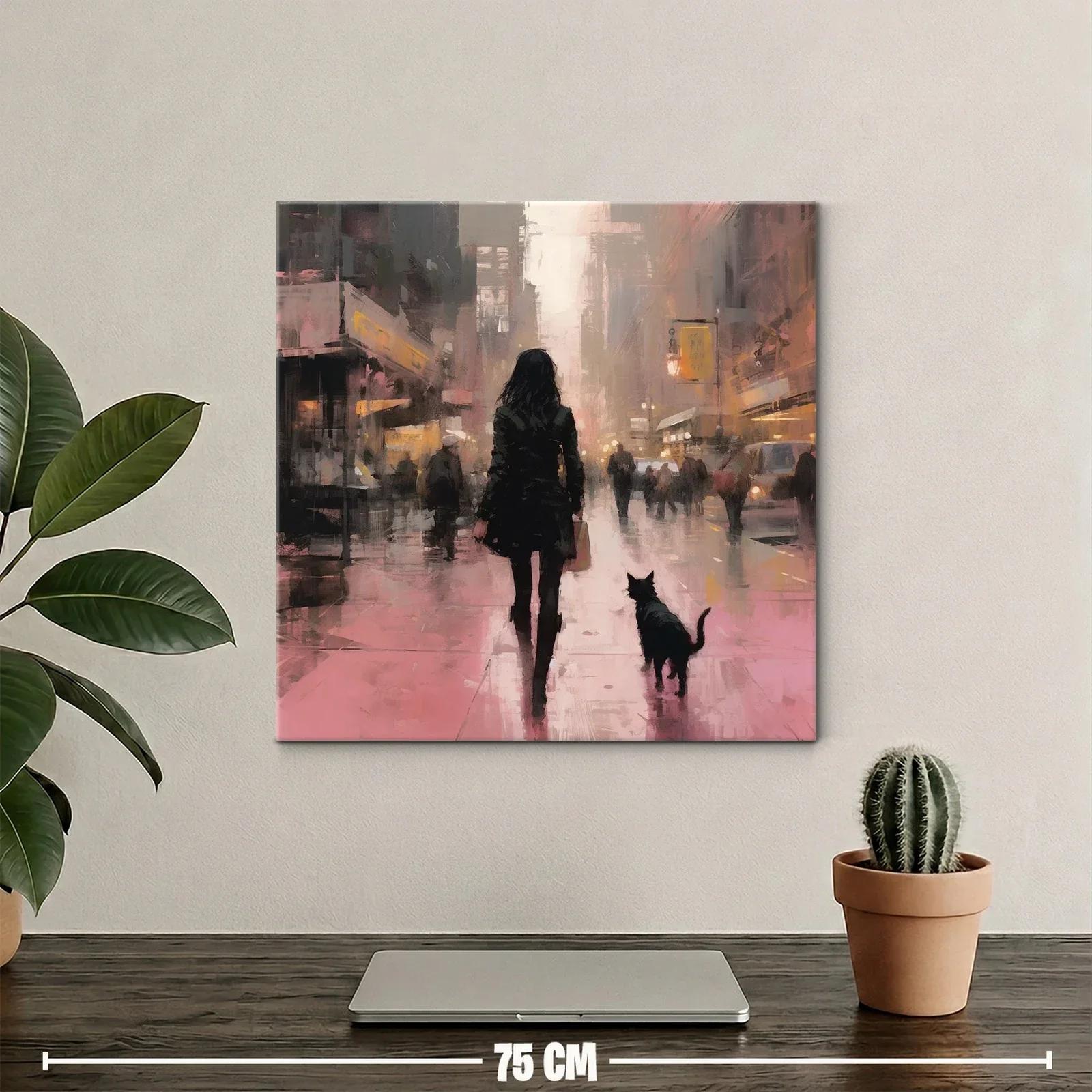 Caminata urbana con gato en tonos cálidos y difuminados — miniatura 2