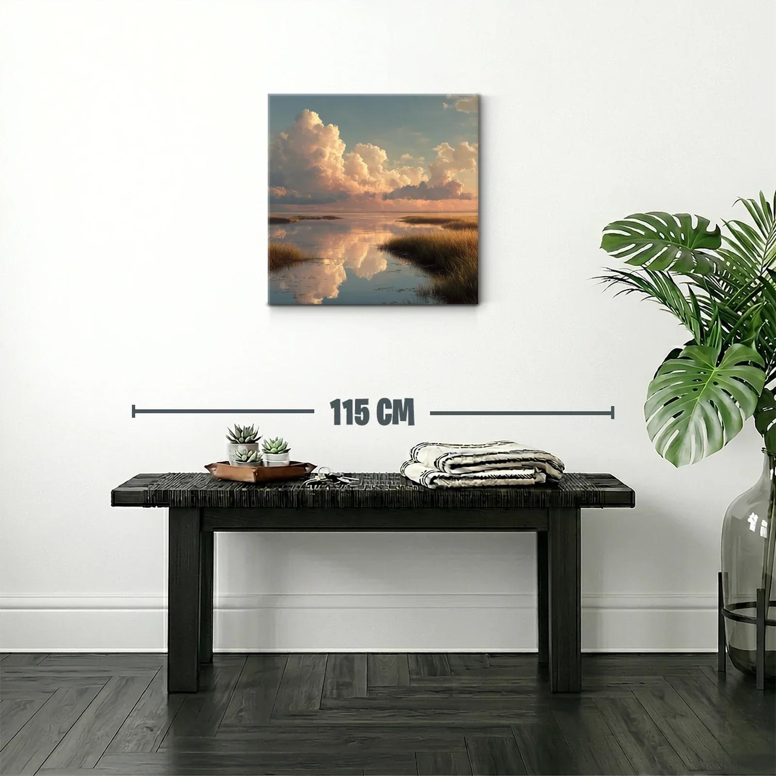 Paisaje de nubes y reflejos sobre aguas tranquilas al atardecer — miniatura 2